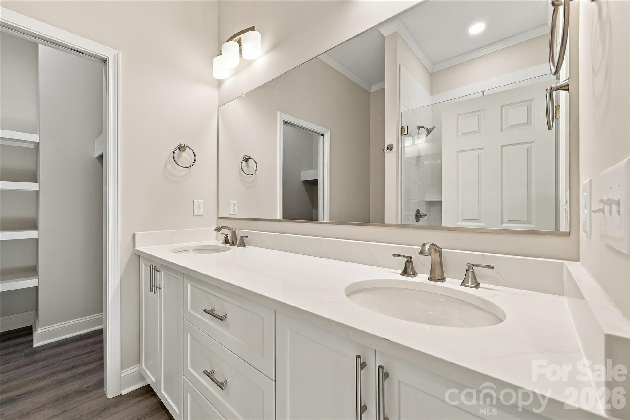 210 Joy-lynne Court Property Photo 9