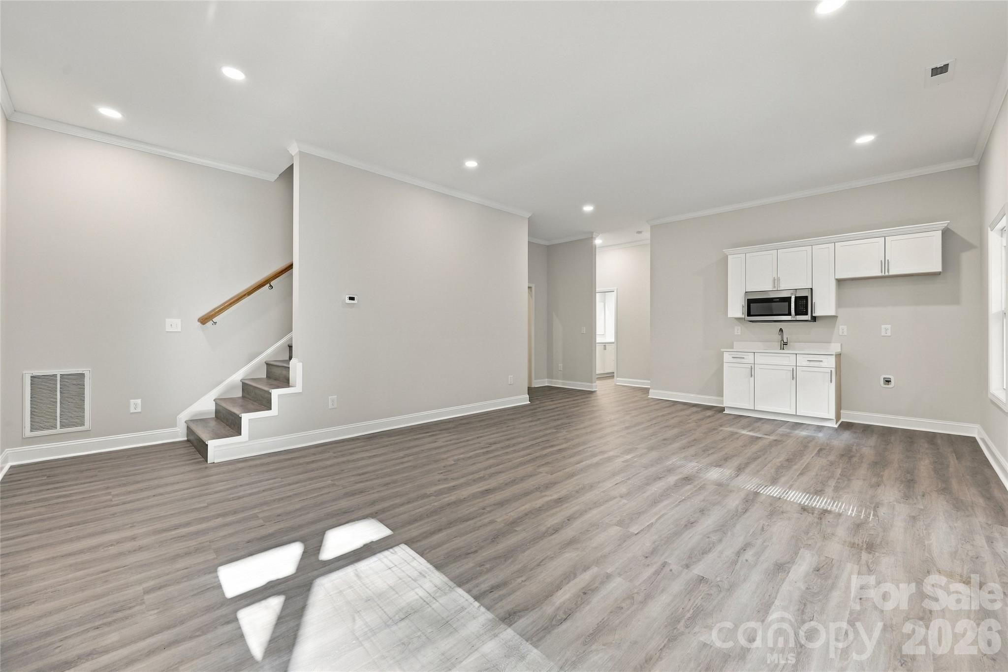 210 Joy-lynne Court Property Photo 17