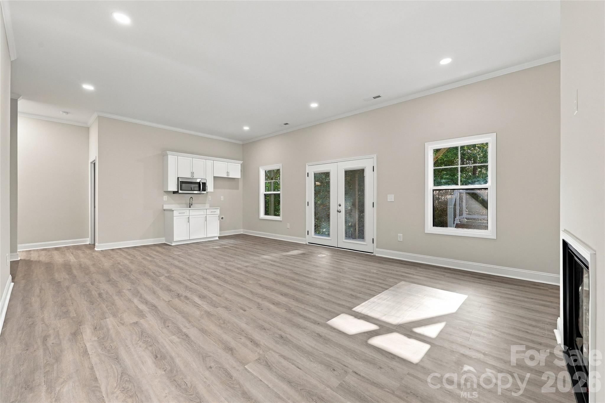 210 Joy-lynne Court Property Photo 18