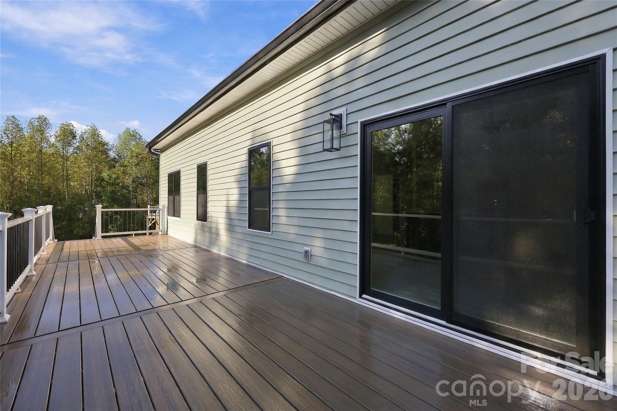 210 Joy-lynne Court Property Photo 28
