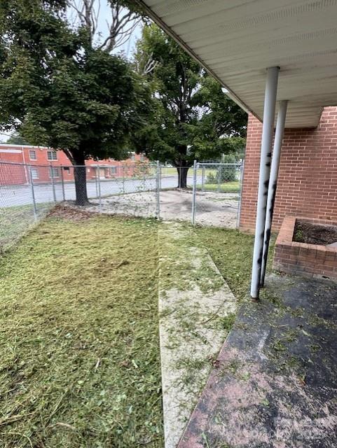 318 Laurel Avenue Property Photo 8