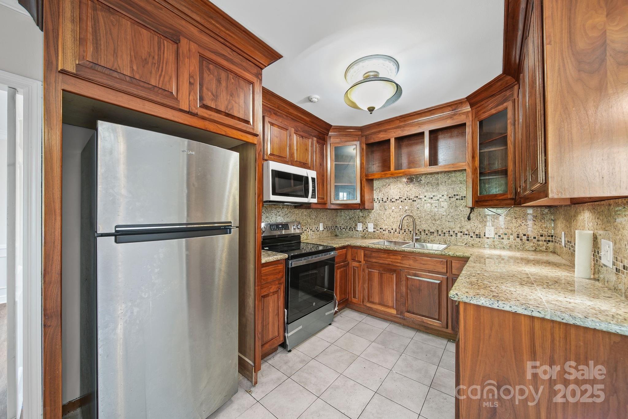 509 Lee Avenue Property Photo 11
