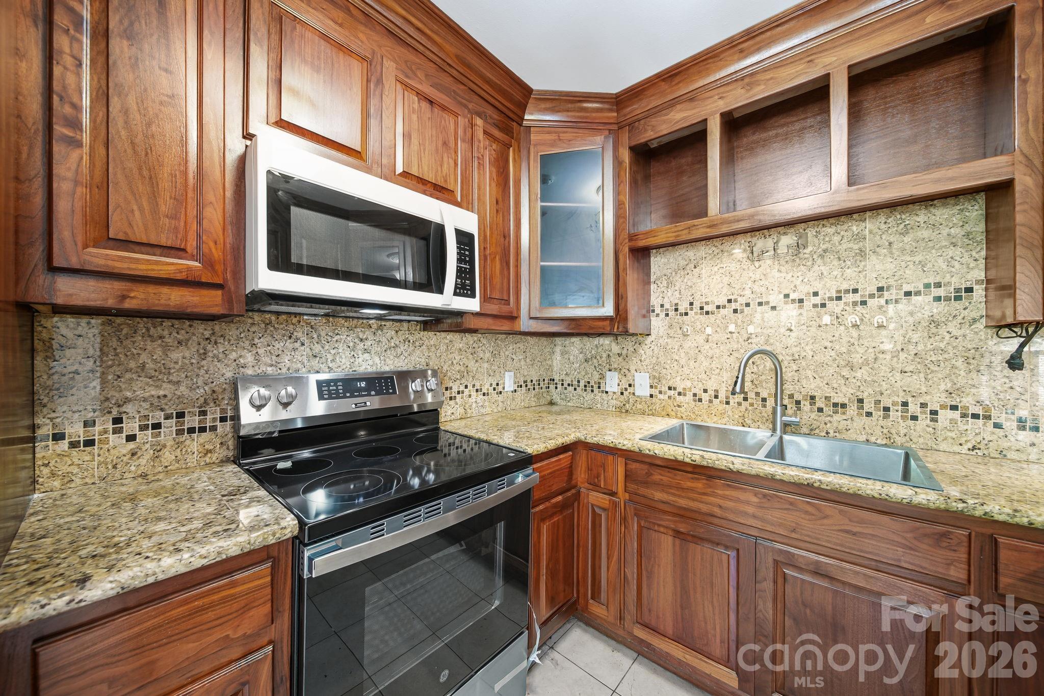 509 Lee Avenue Property Photo 12