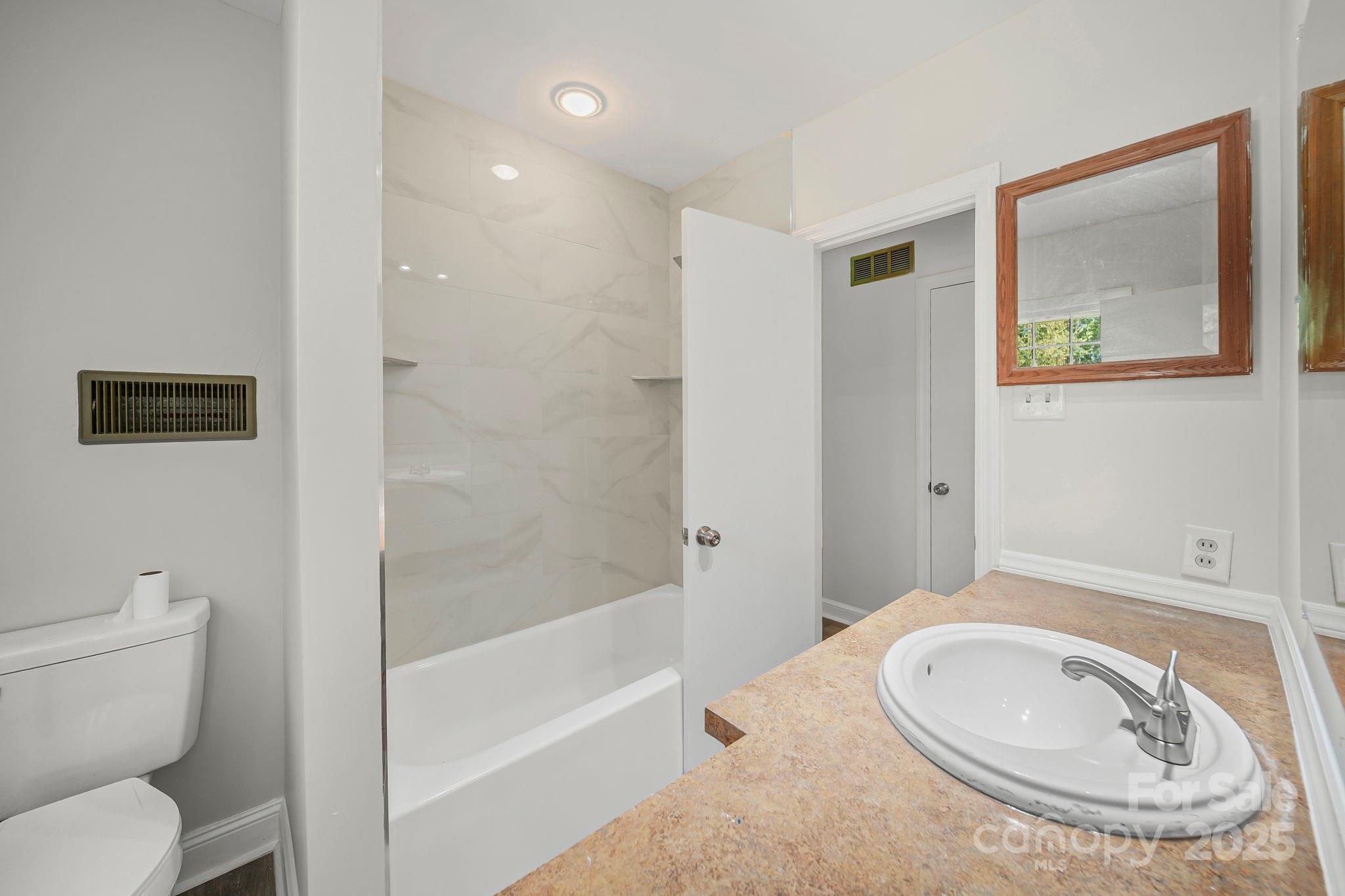 509 Lee Avenue Property Photo 35