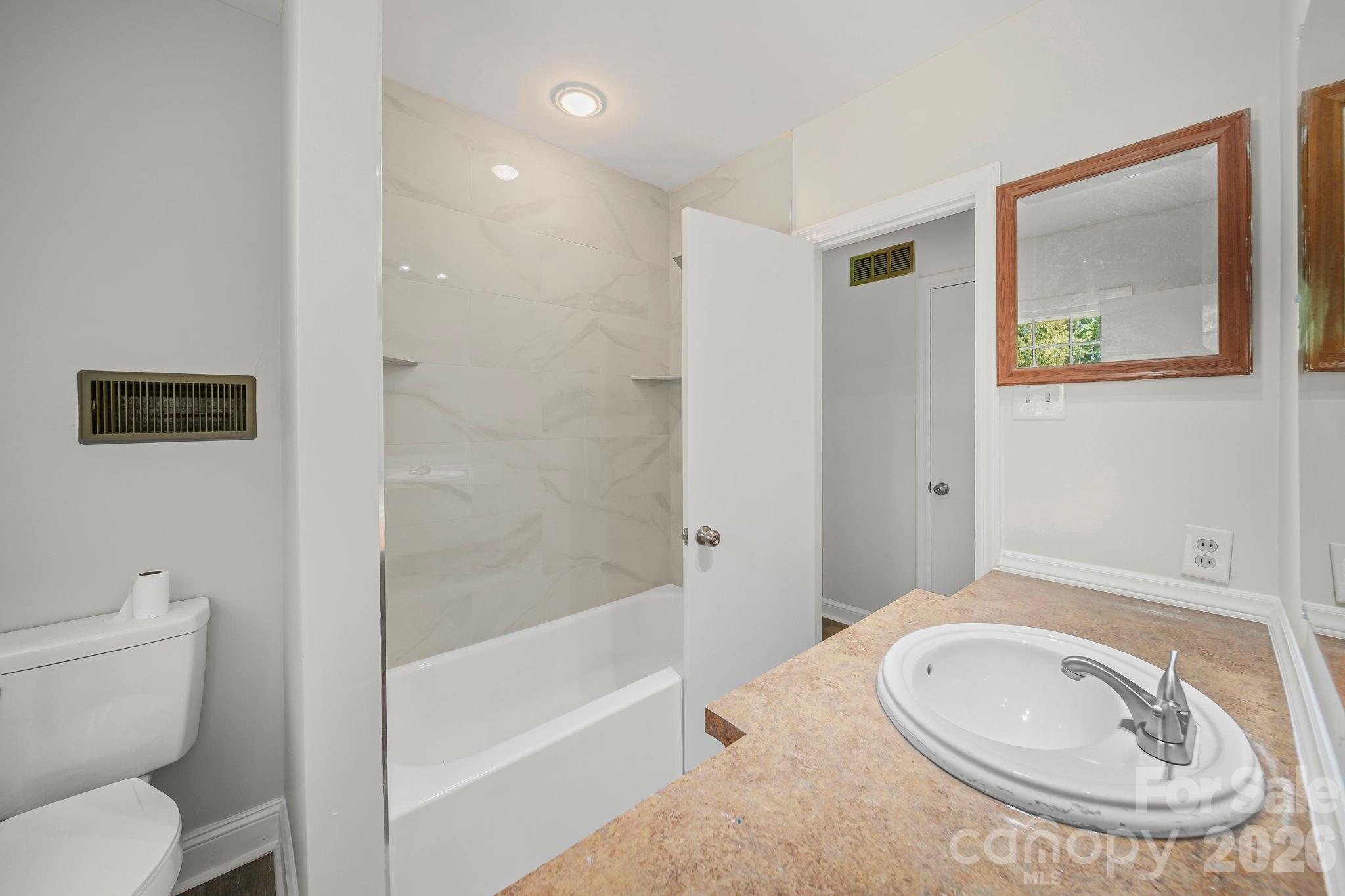 509 Lee Avenue Property Photo 35