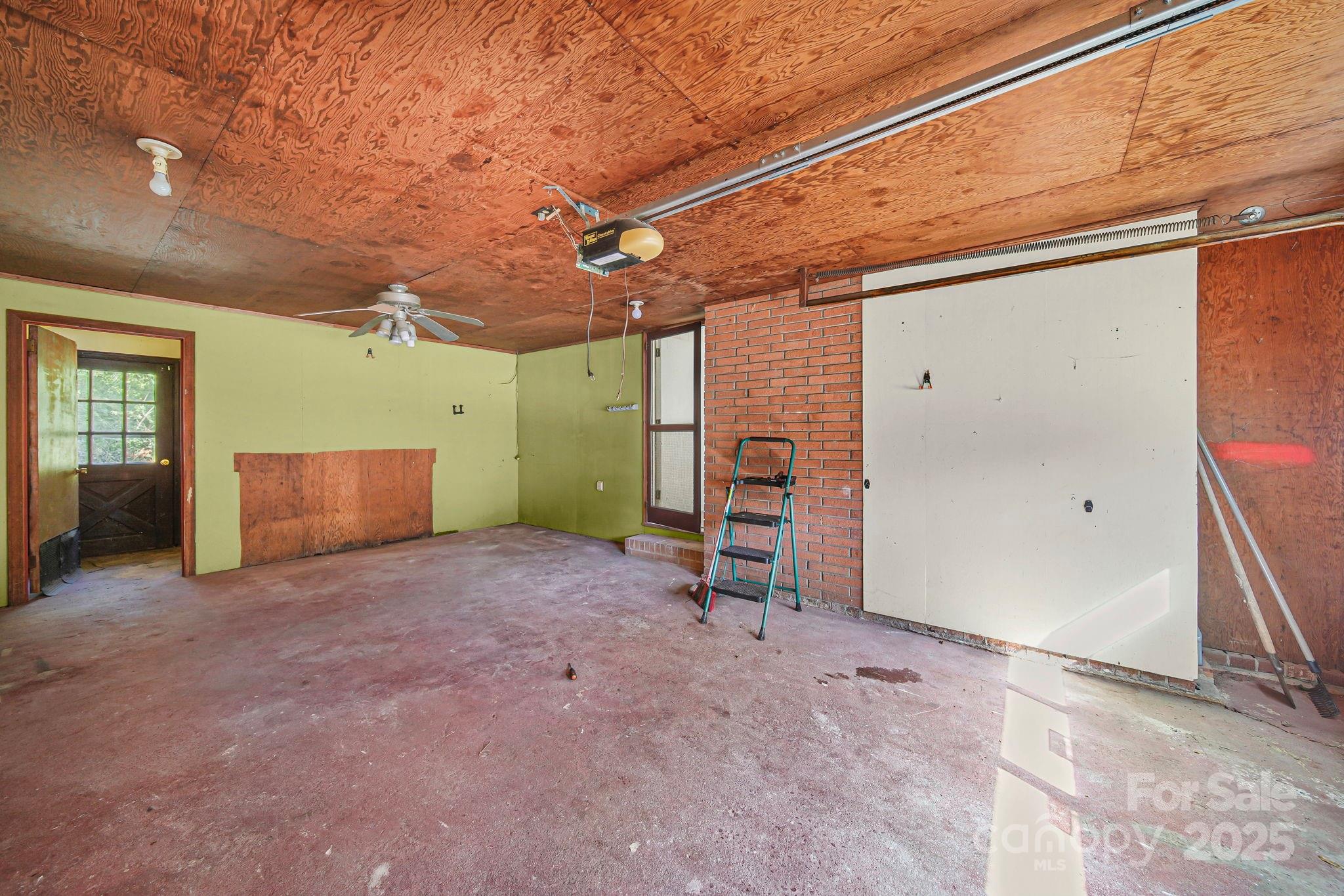 509 Lee Avenue Property Photo 40