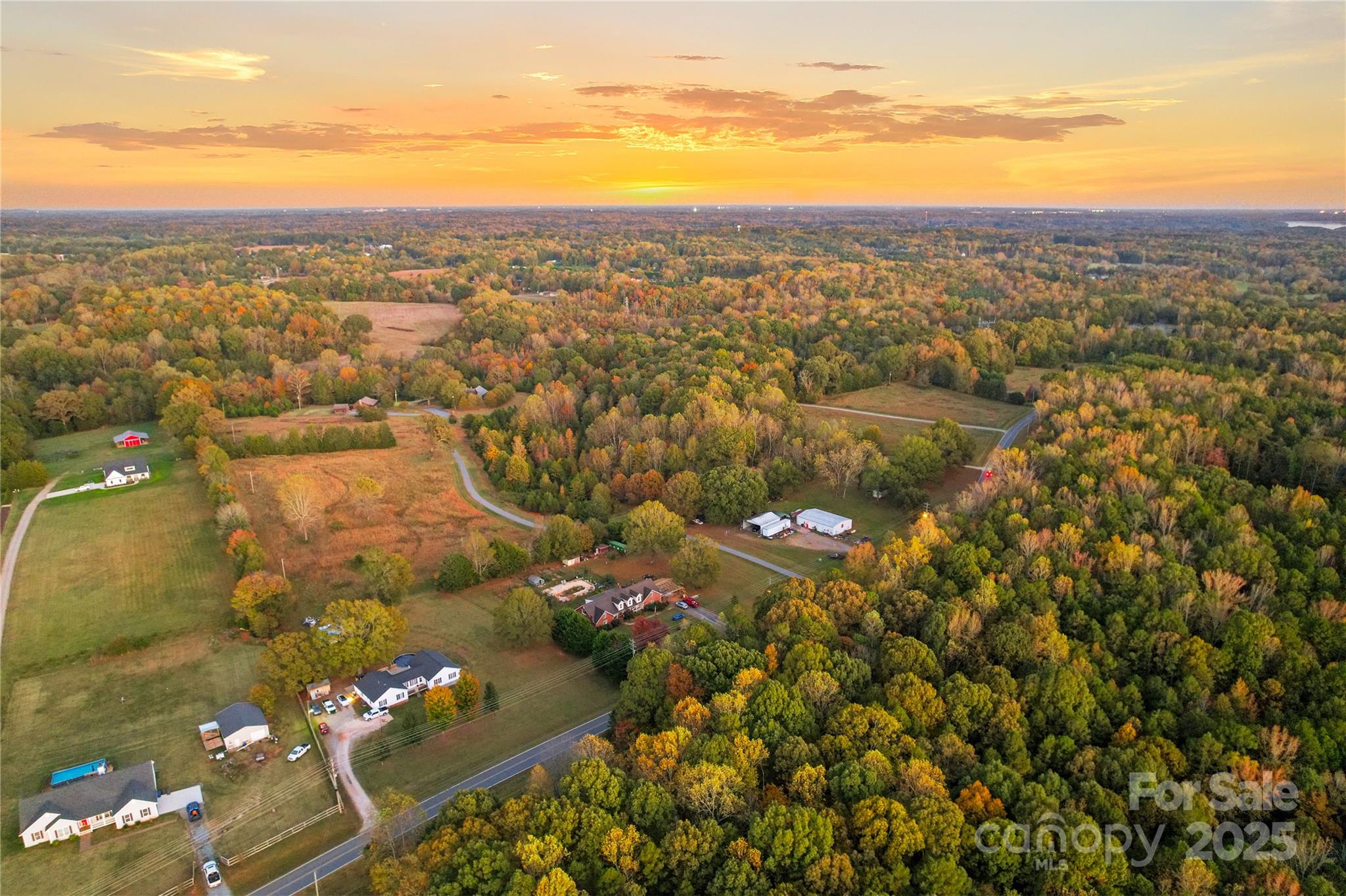 213 Rustic Road Property Photo 10