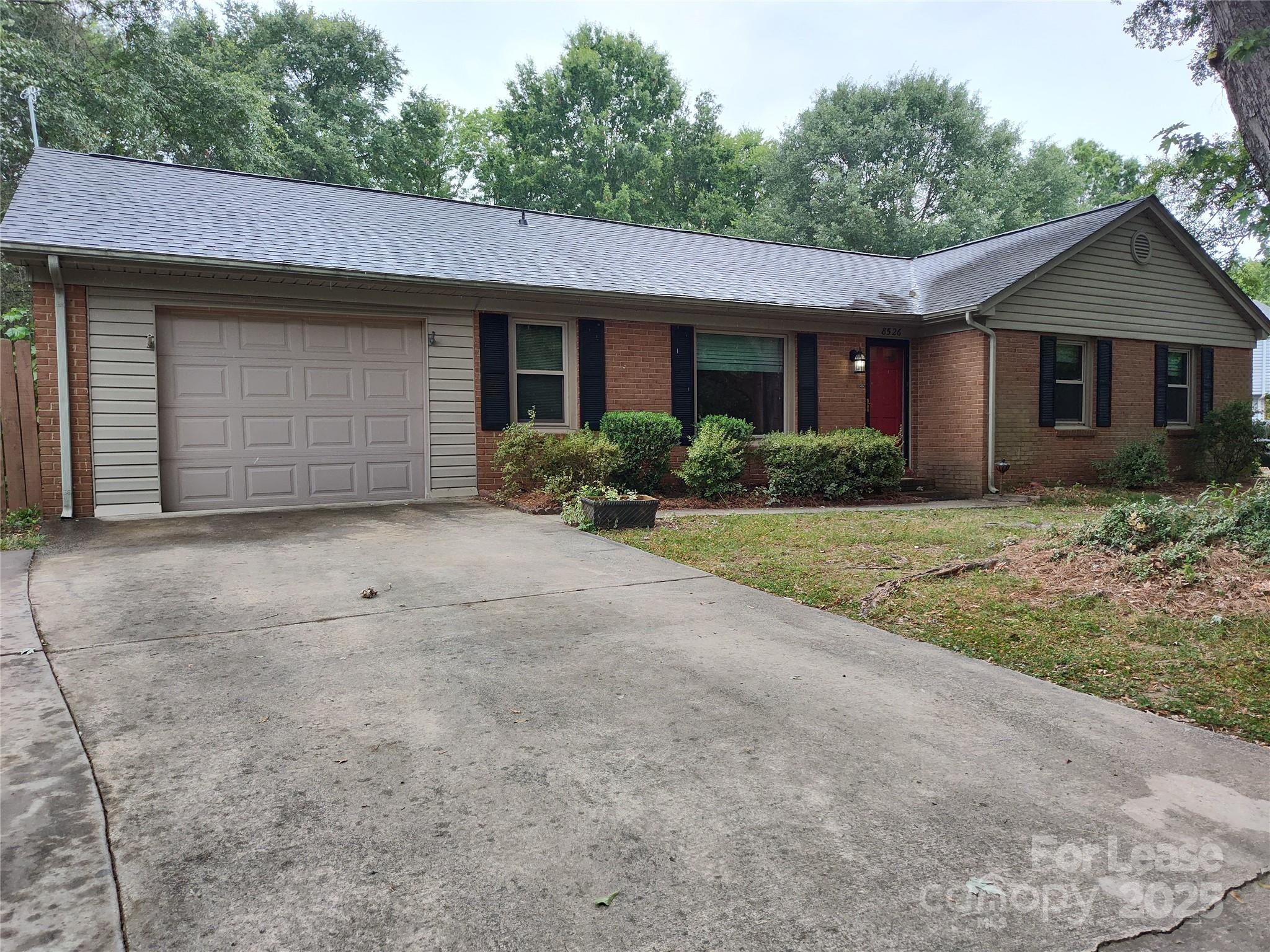 8526 Timbercrest Circle Property Photo 1