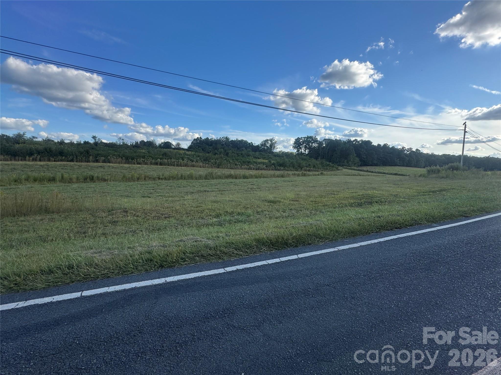 000 Alonzo Road Property Photo 8