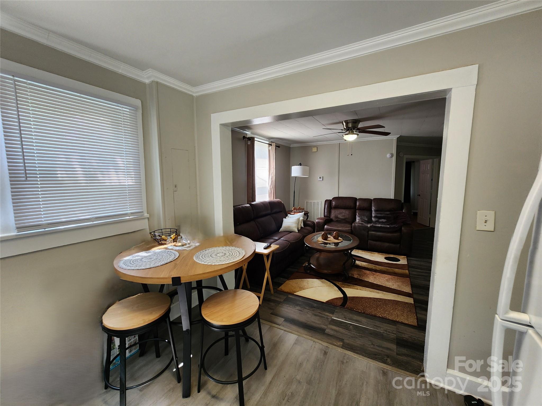 628 E Lafayette Street Property Photo 4