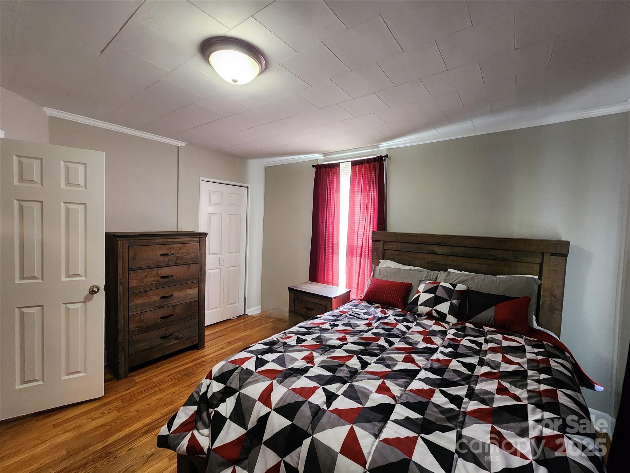 628 E Lafayette Street Property Photo 6