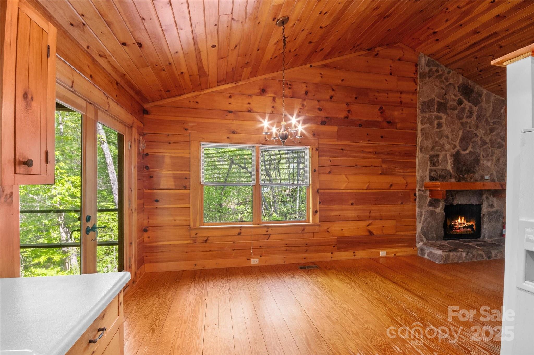 447 Cherokee Circle Property Photo 14