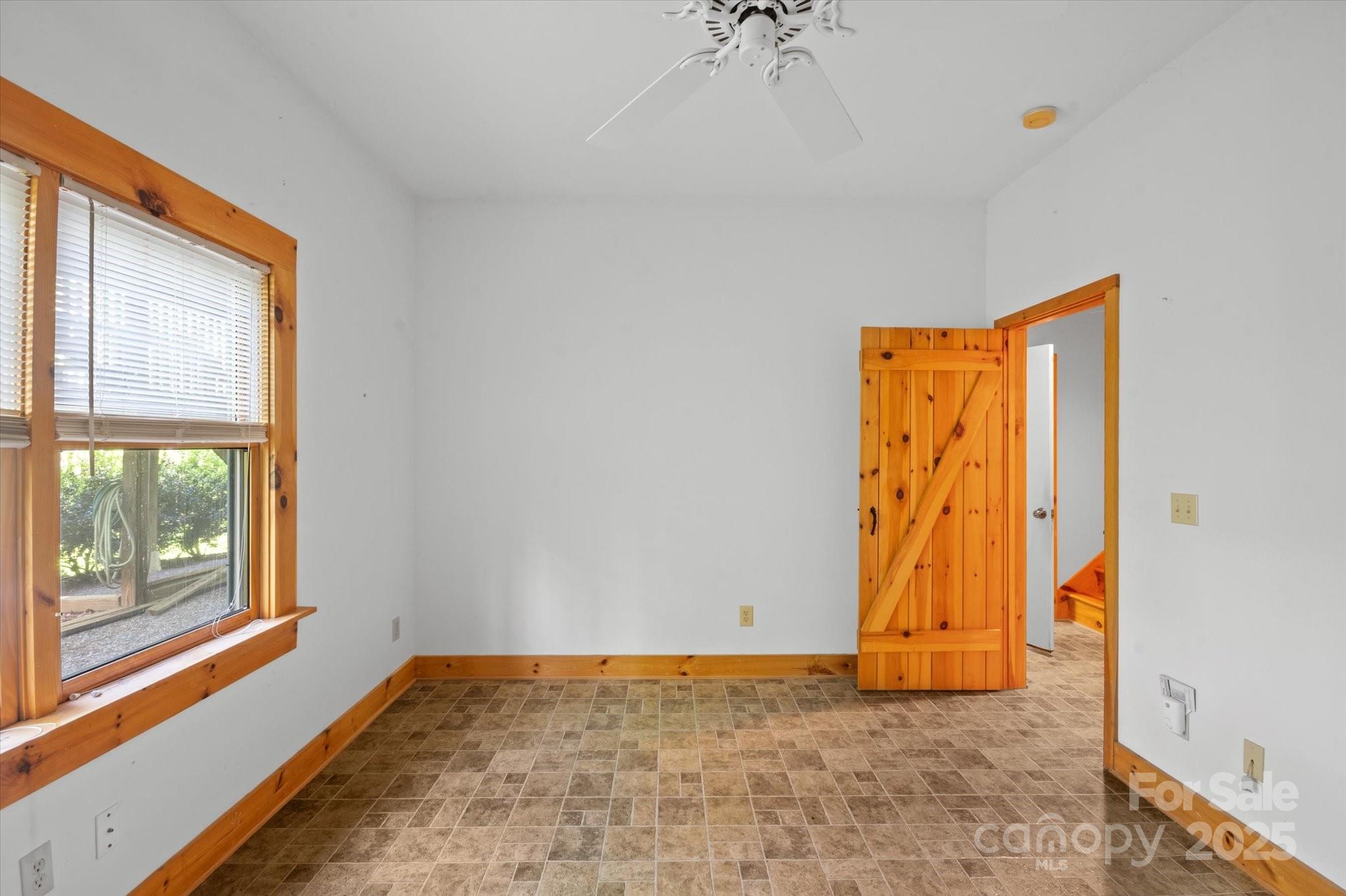 447 Cherokee Circle Property Photo 23