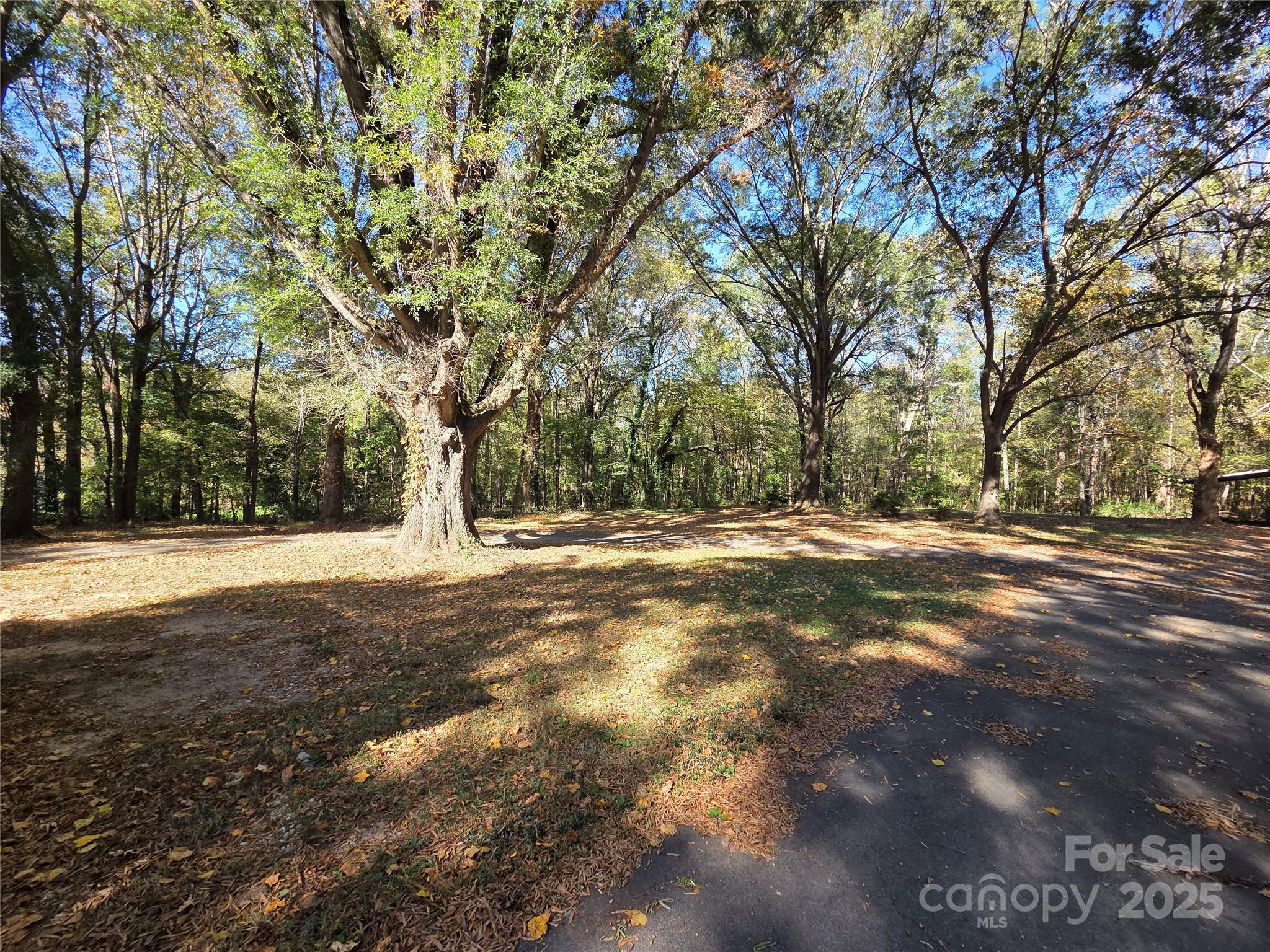 2760 W Franklin Boulevard Property Photo 7