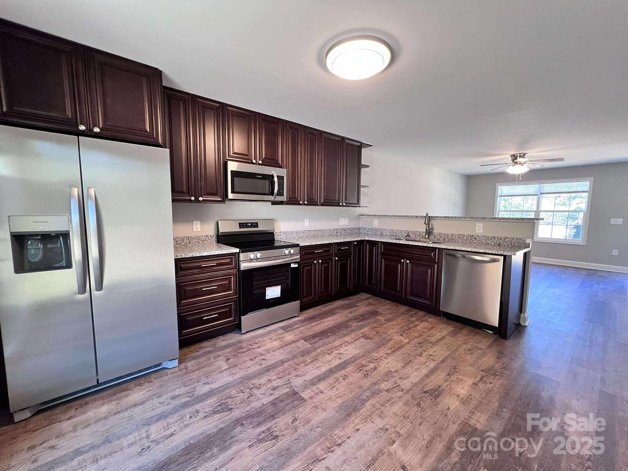 1416 Salisbury Avenue Property Photo 3