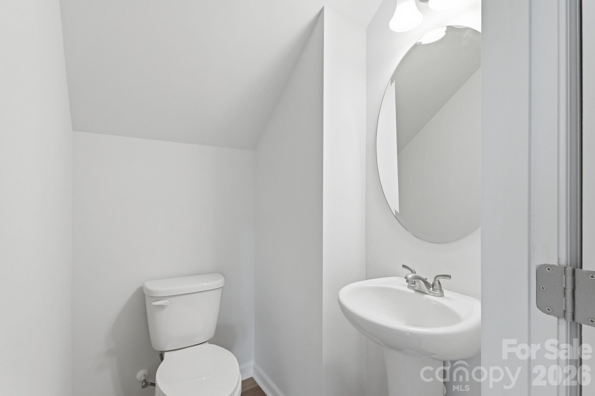 954 Leyna Court 16 Property Photo 15