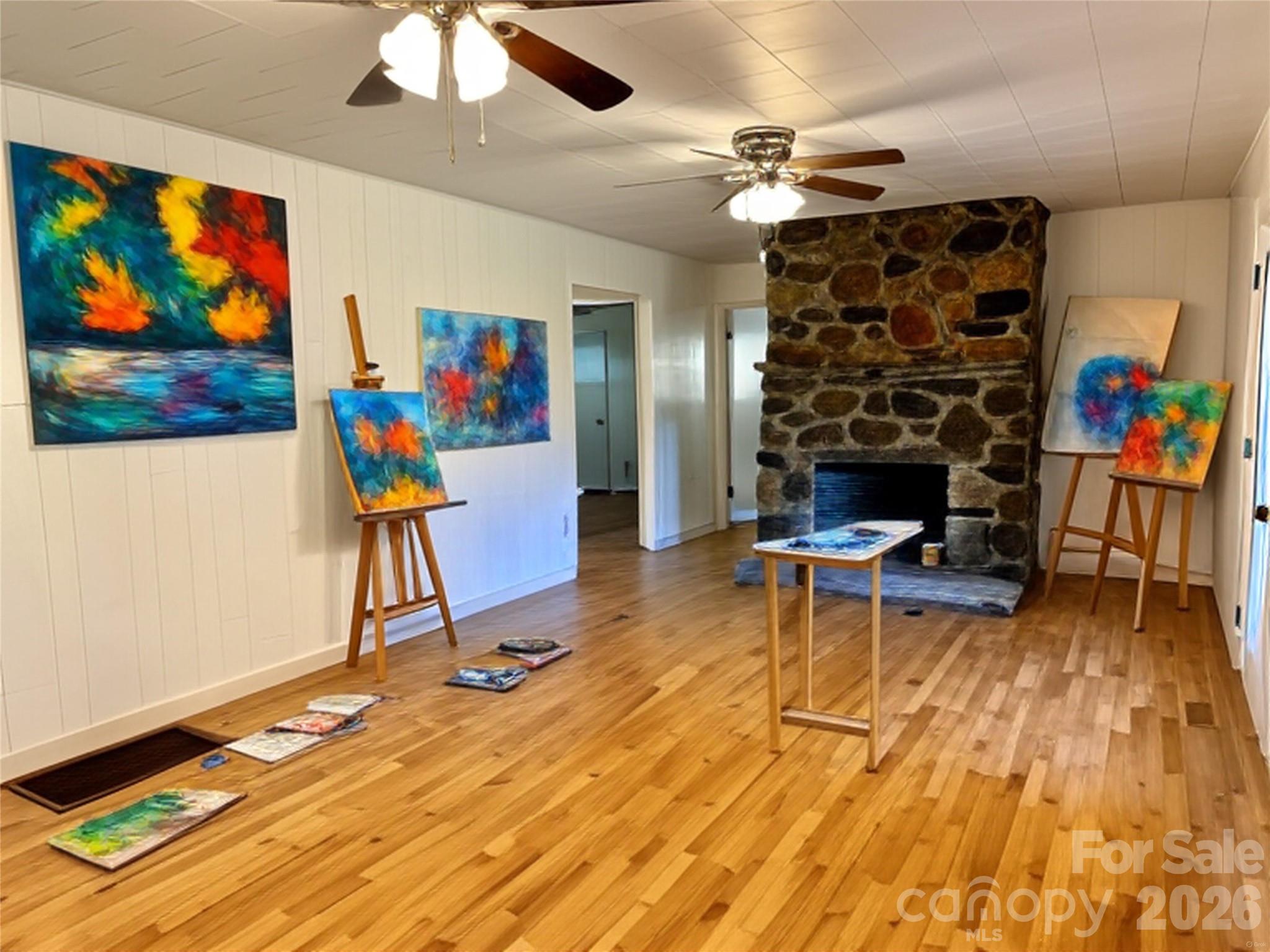 208 Murdock Road Property Photo 11