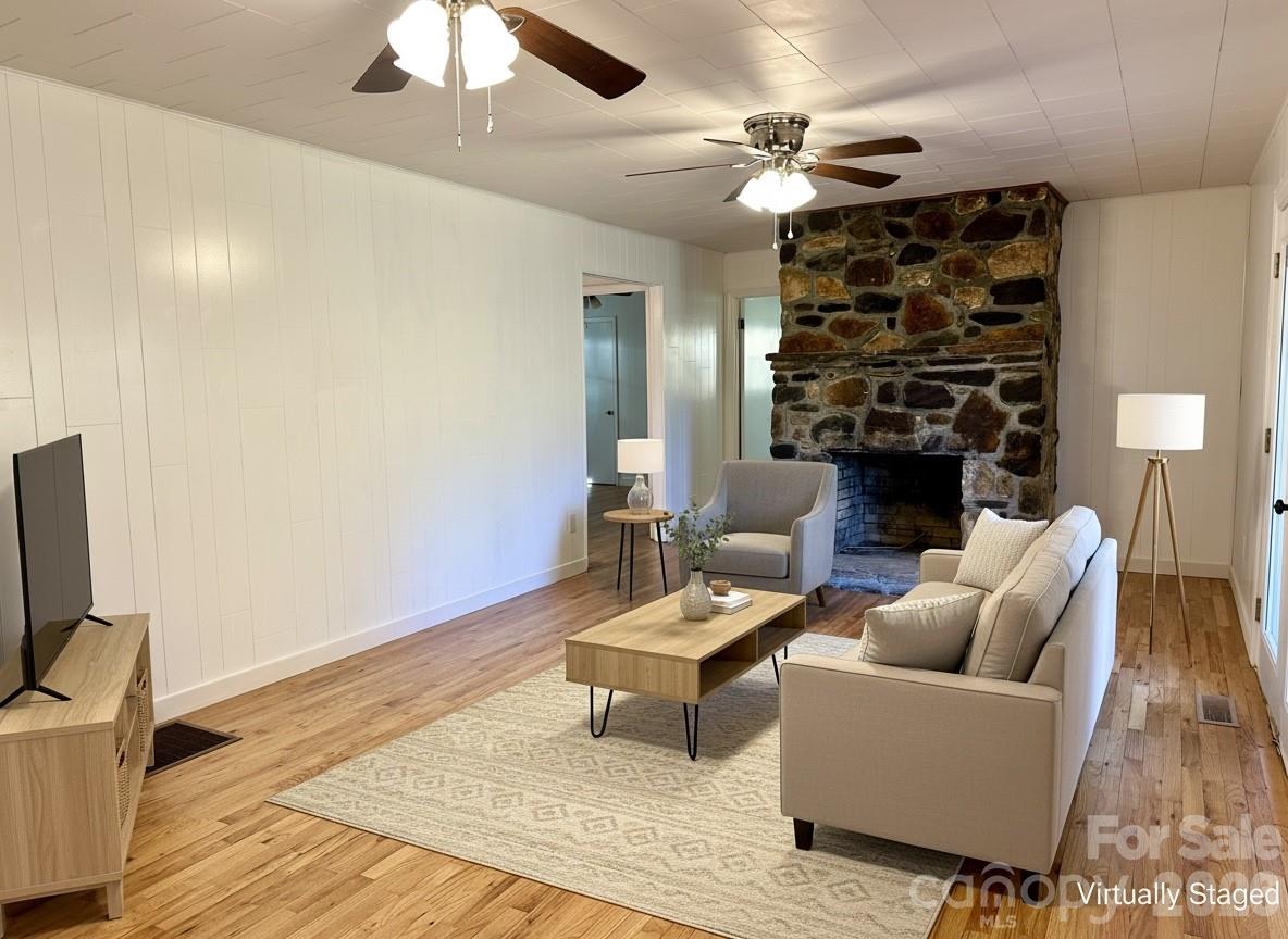 208 Murdock Road Property Photo 13