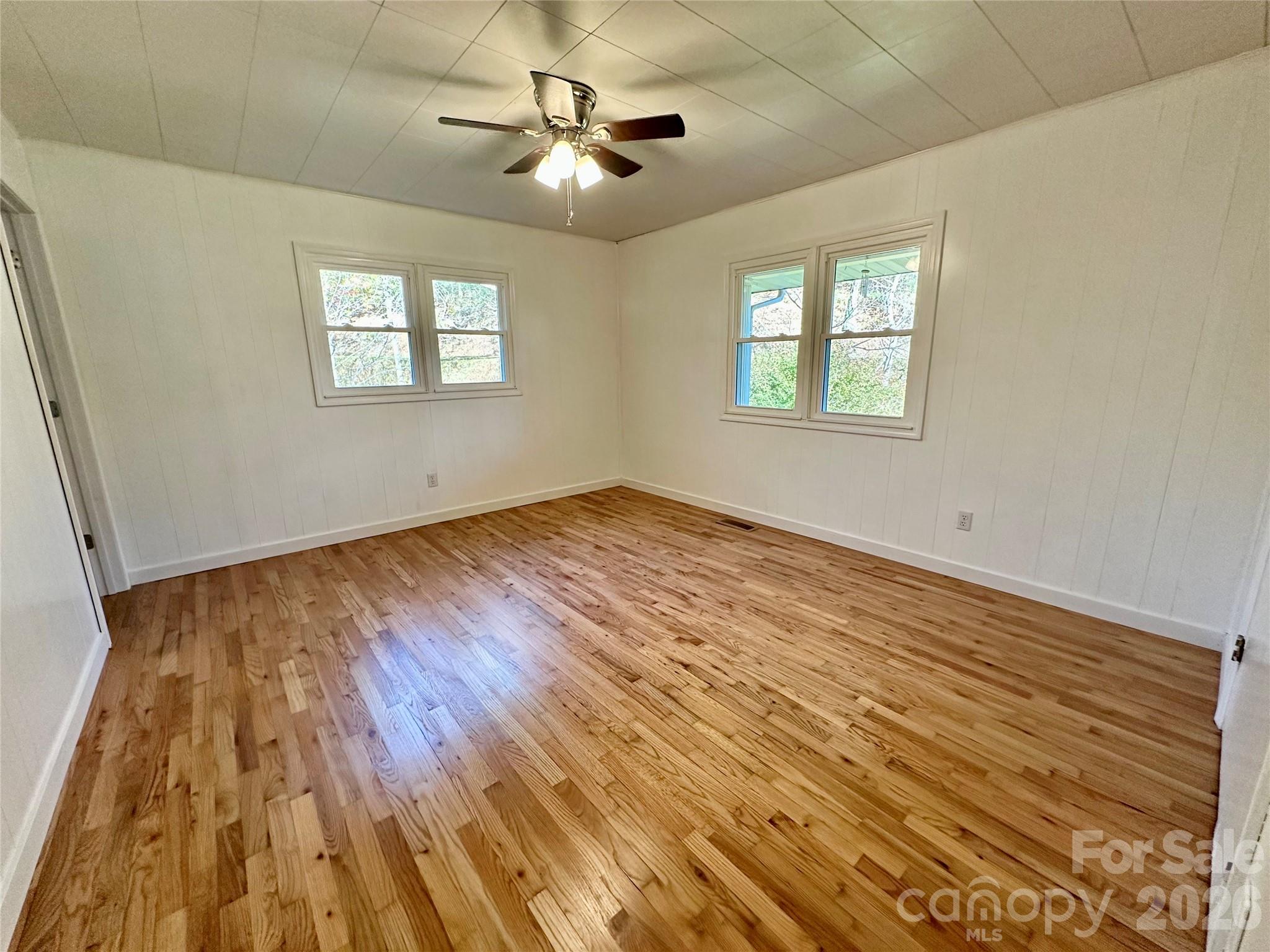 208 Murdock Road Property Photo 22