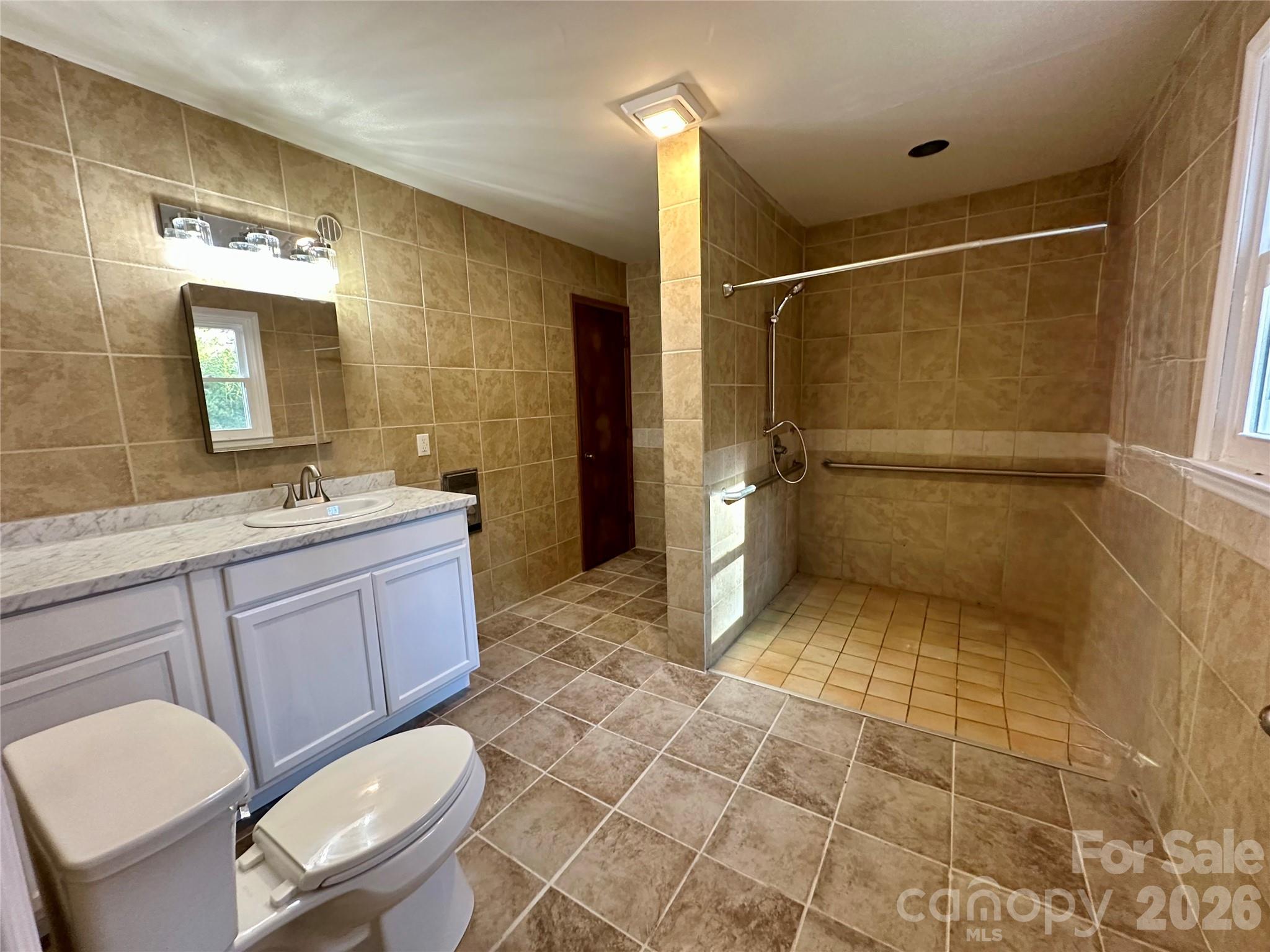 208 Murdock Road Property Photo 24