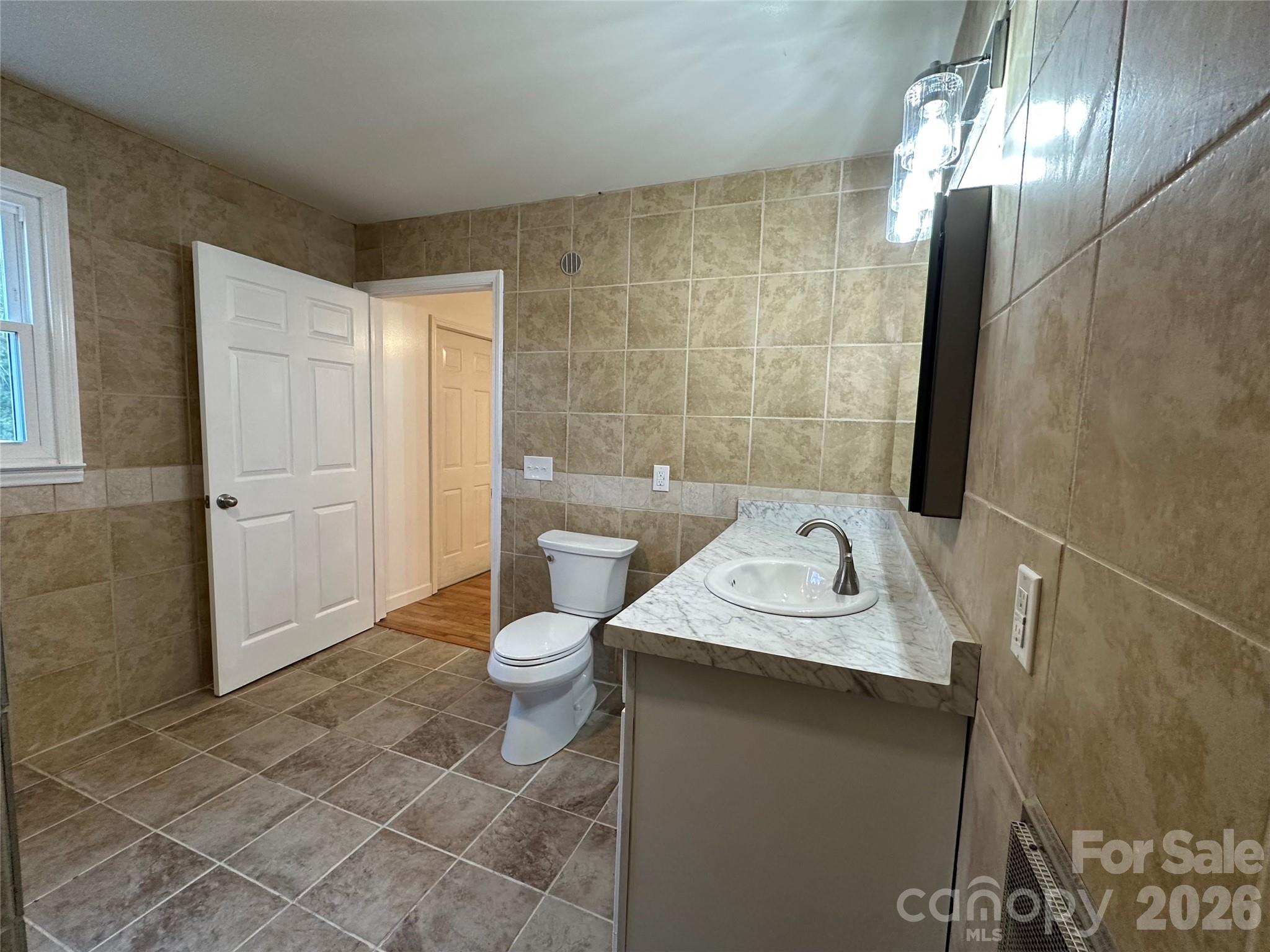208 Murdock Road Property Photo 26