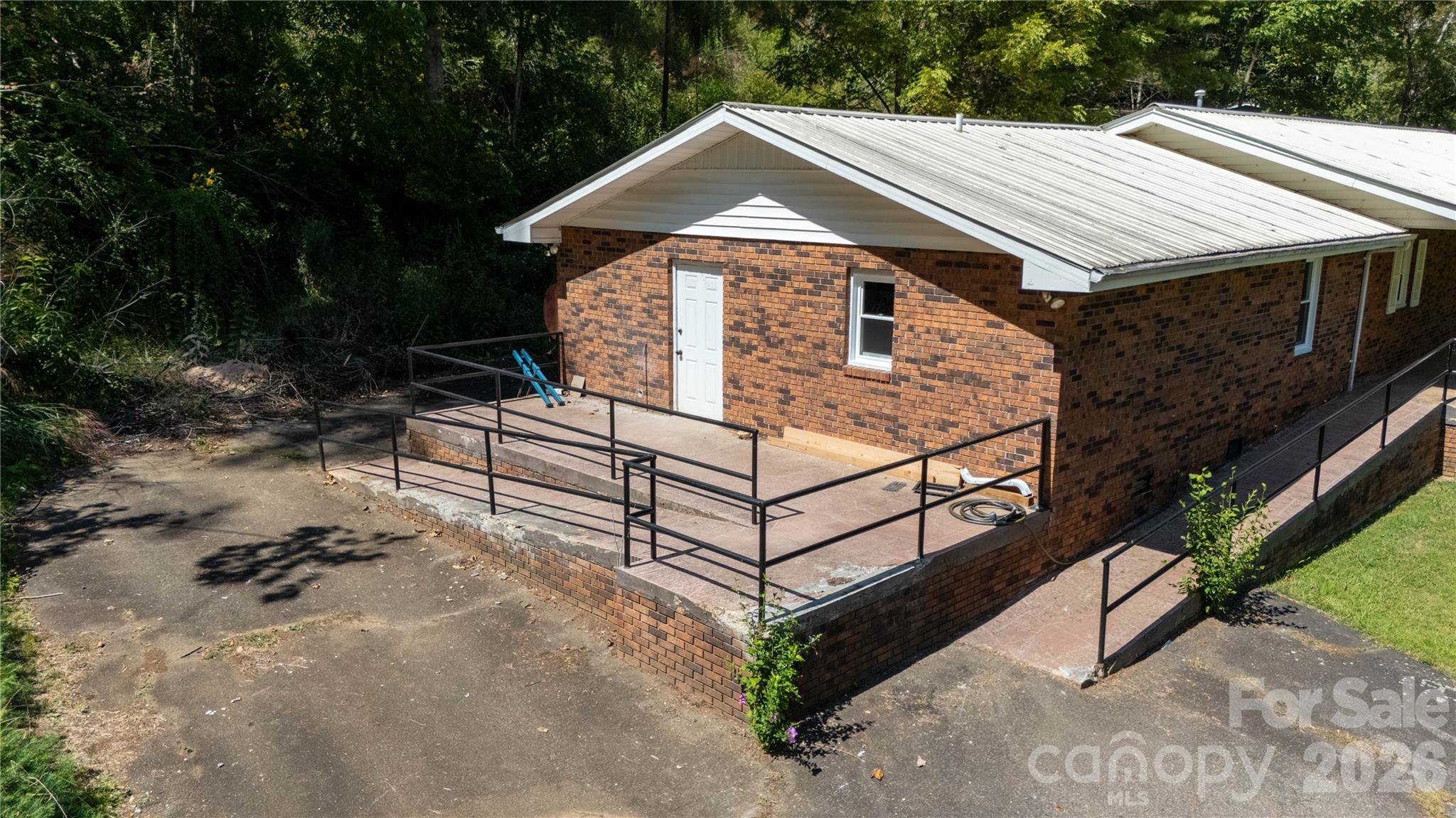 208 Murdock Road Property Photo 34