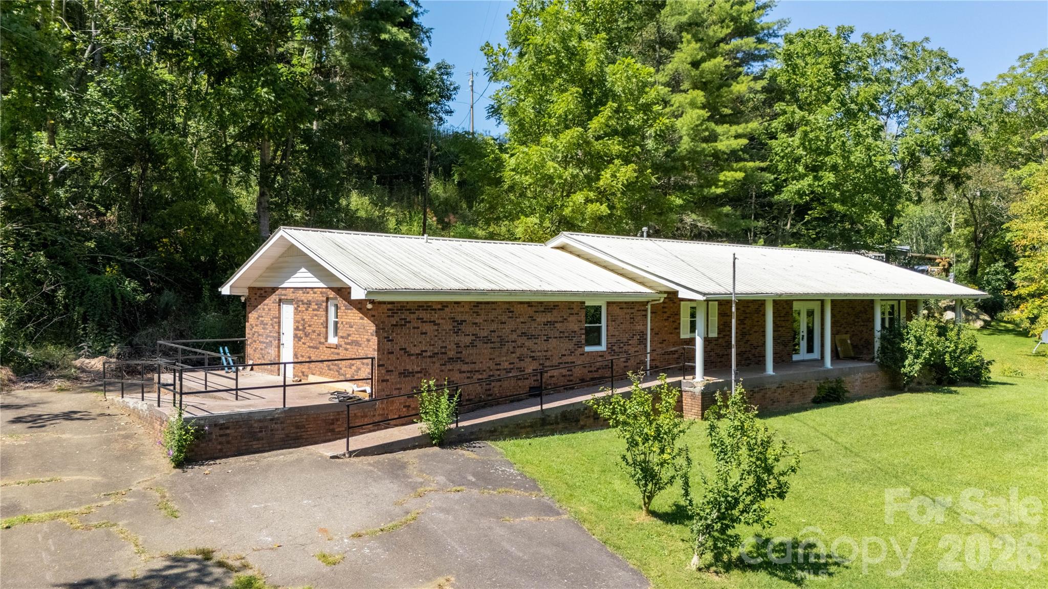 208 Murdock Road Property Photo 39