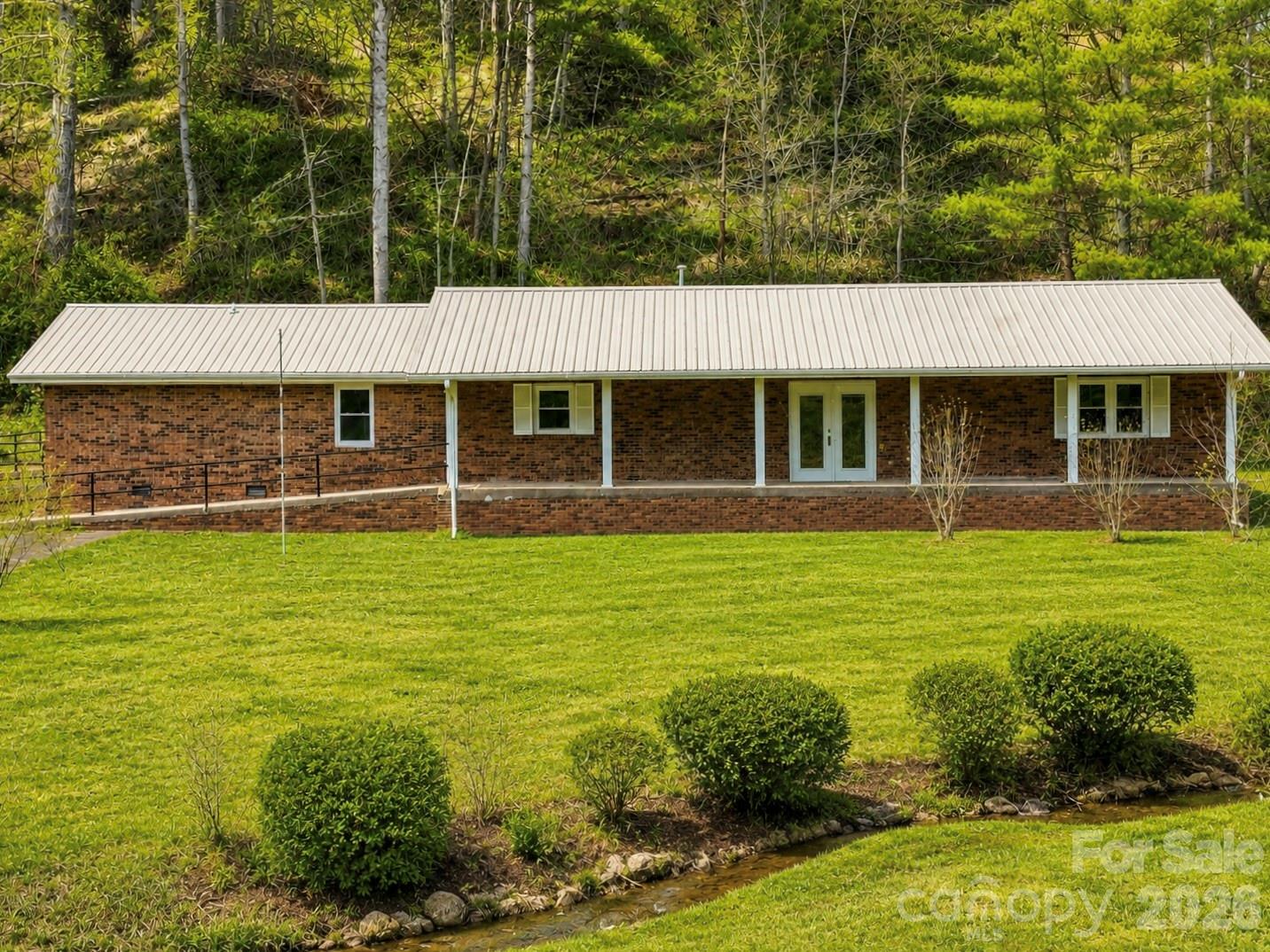 208 Murdock Road Property Photo 44