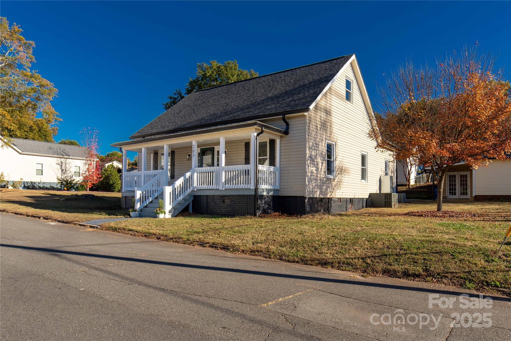 203 Jackson Street Property Photo 1