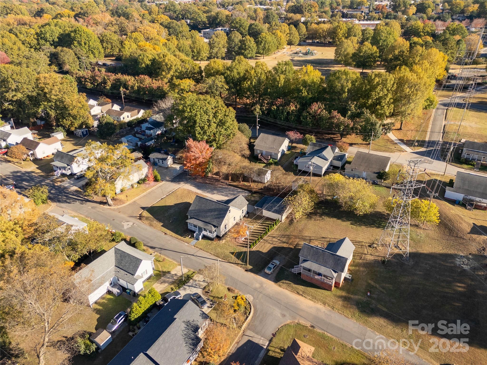 203 Jackson Street Property Photo 8