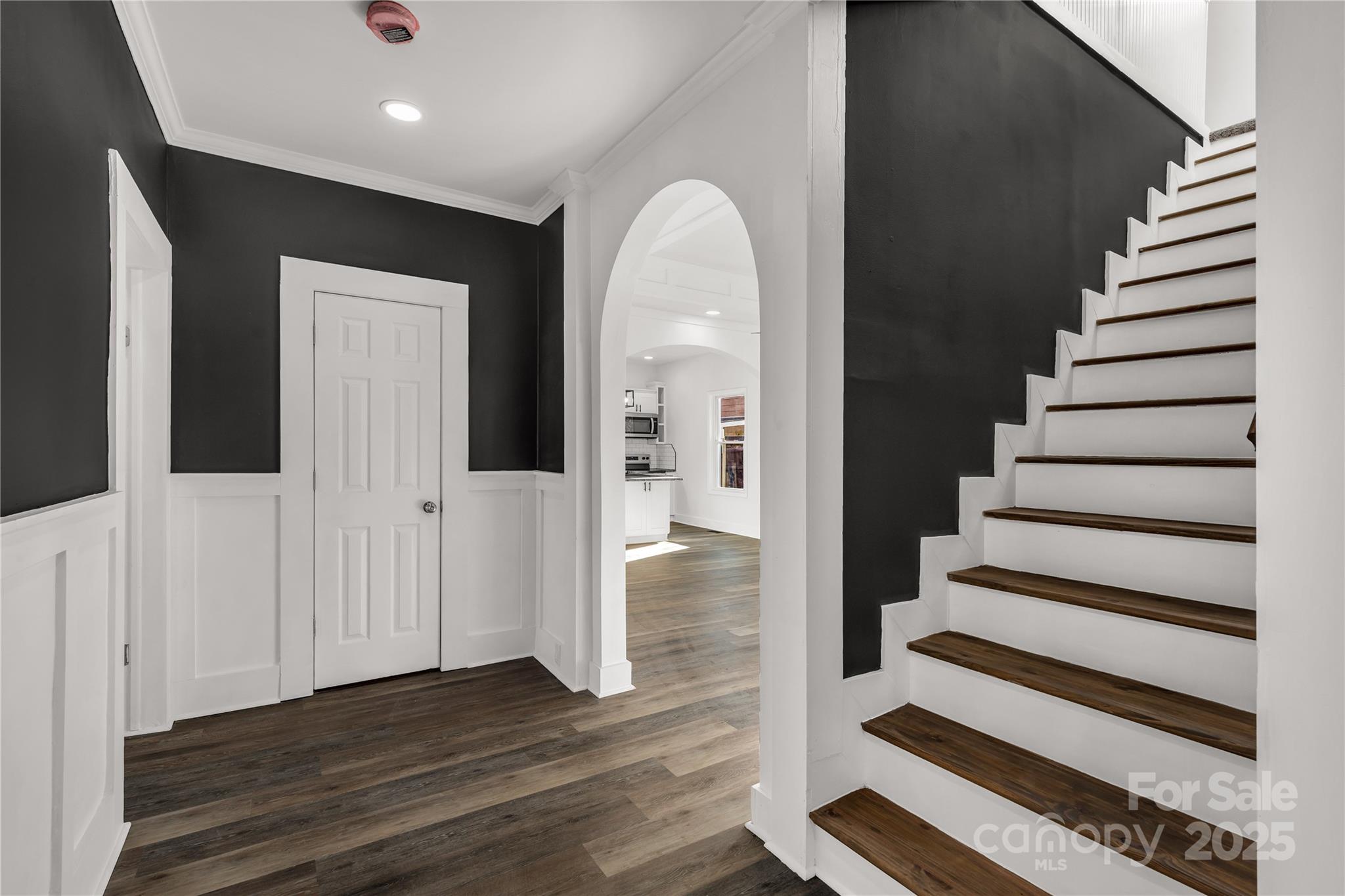 203 Jackson Street Property Photo 12