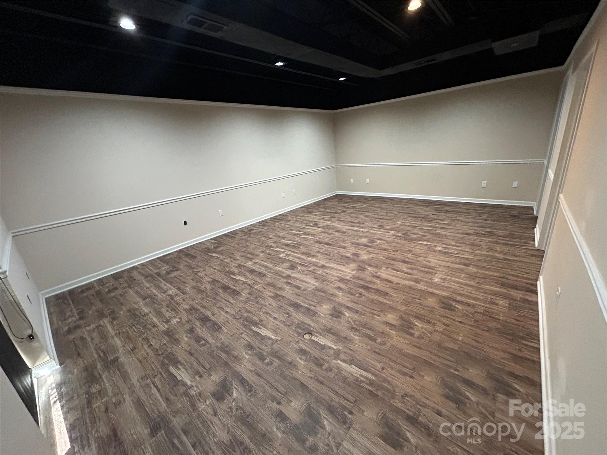 811 W Warren Street Property Photo 13