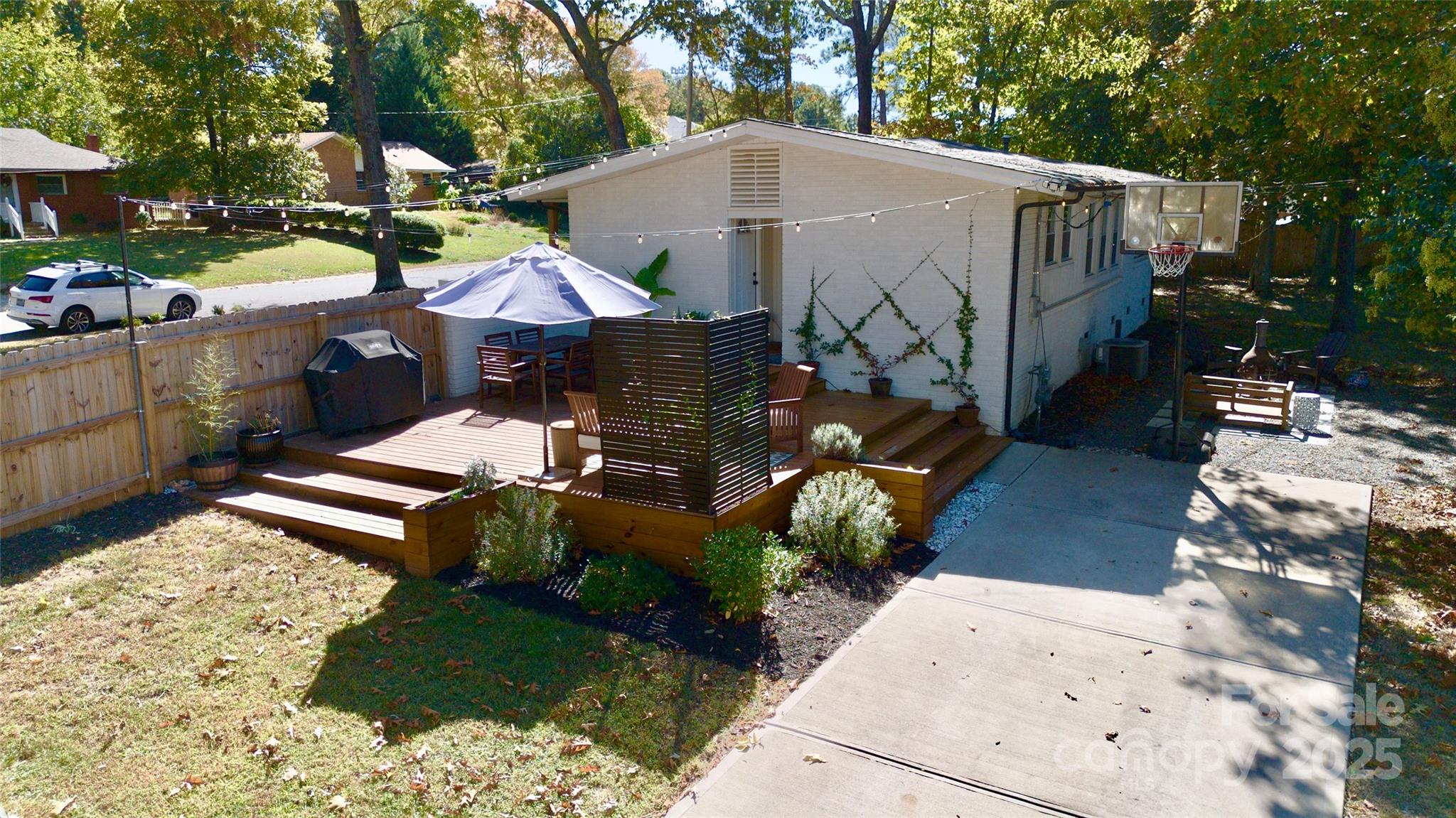 3715 Castlerock Drive Property Photo 4