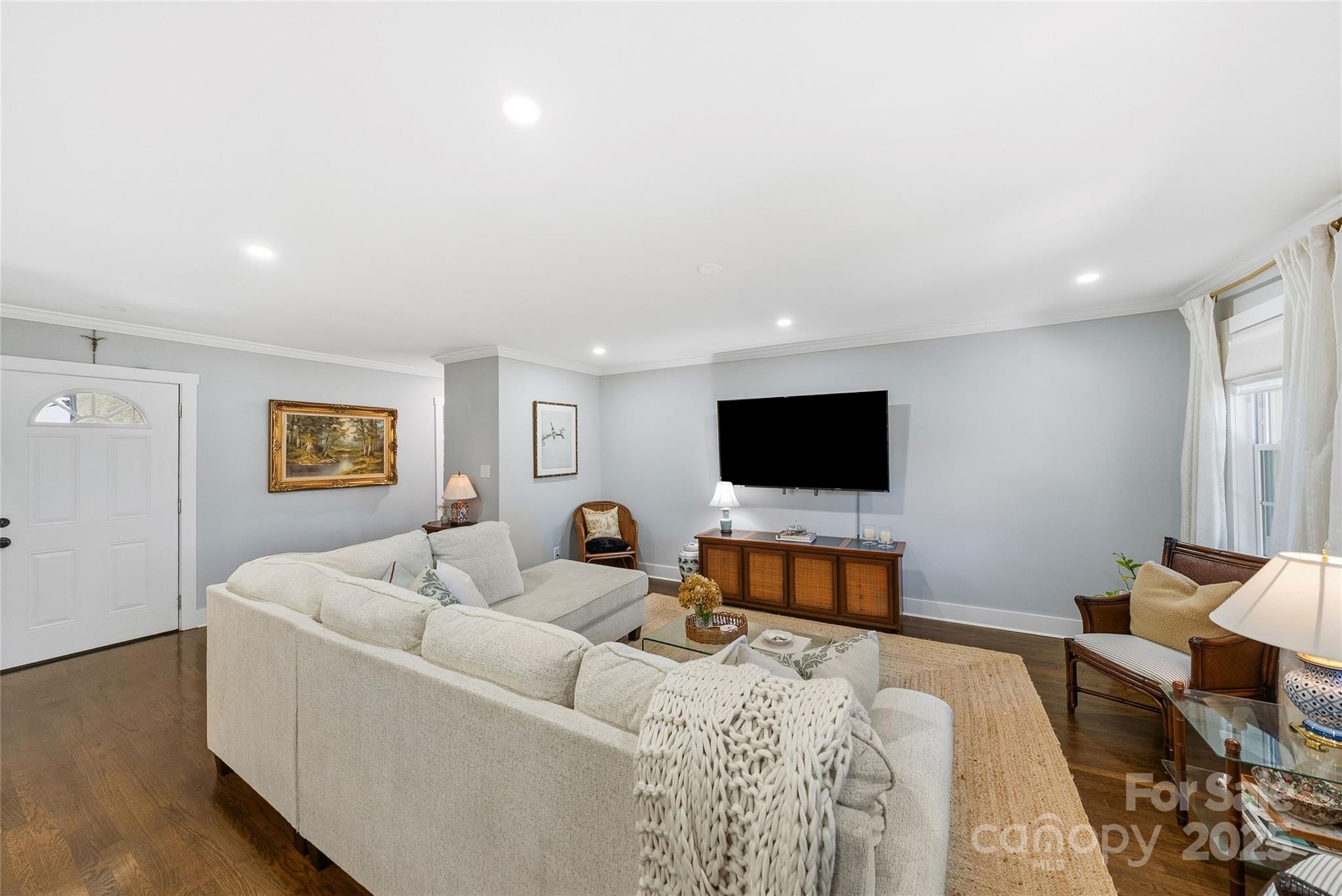 3715 Castlerock Drive Property Photo 6