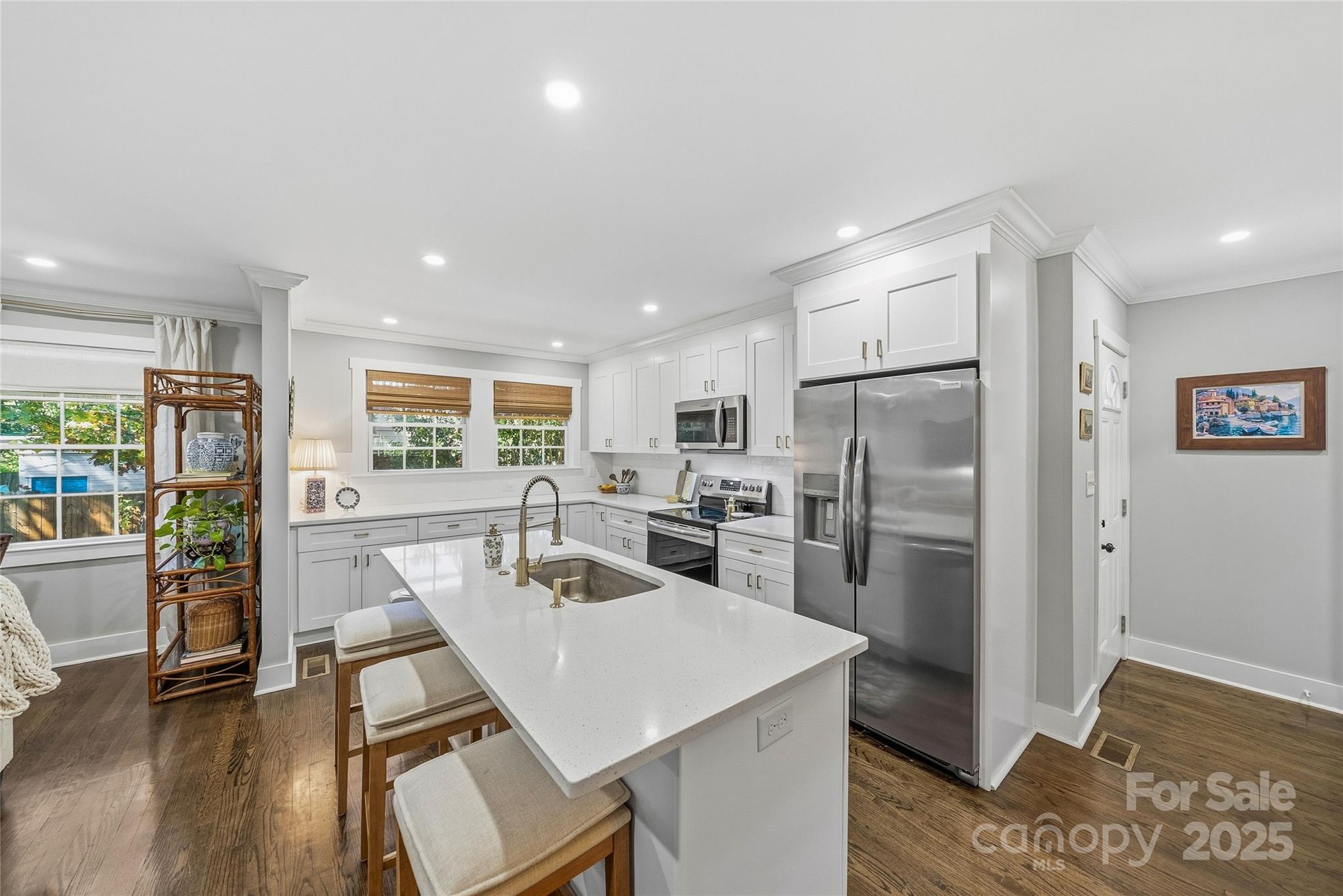 3715 Castlerock Drive Property Photo 8