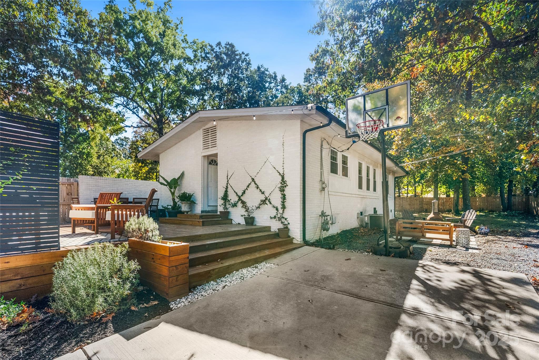 3715 Castlerock Drive Property Photo 25