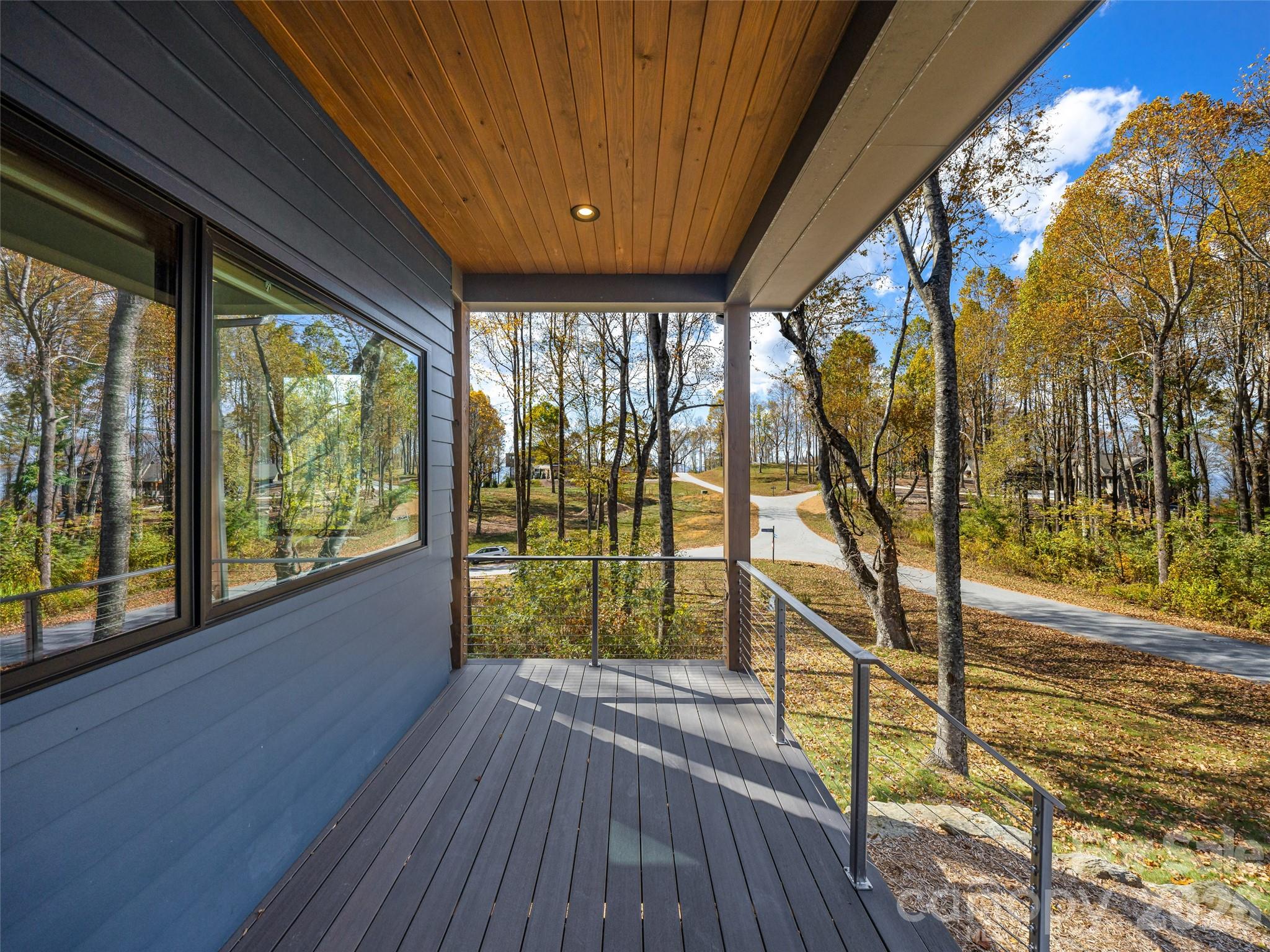15 Laurel Ledge Way Property Photo 3