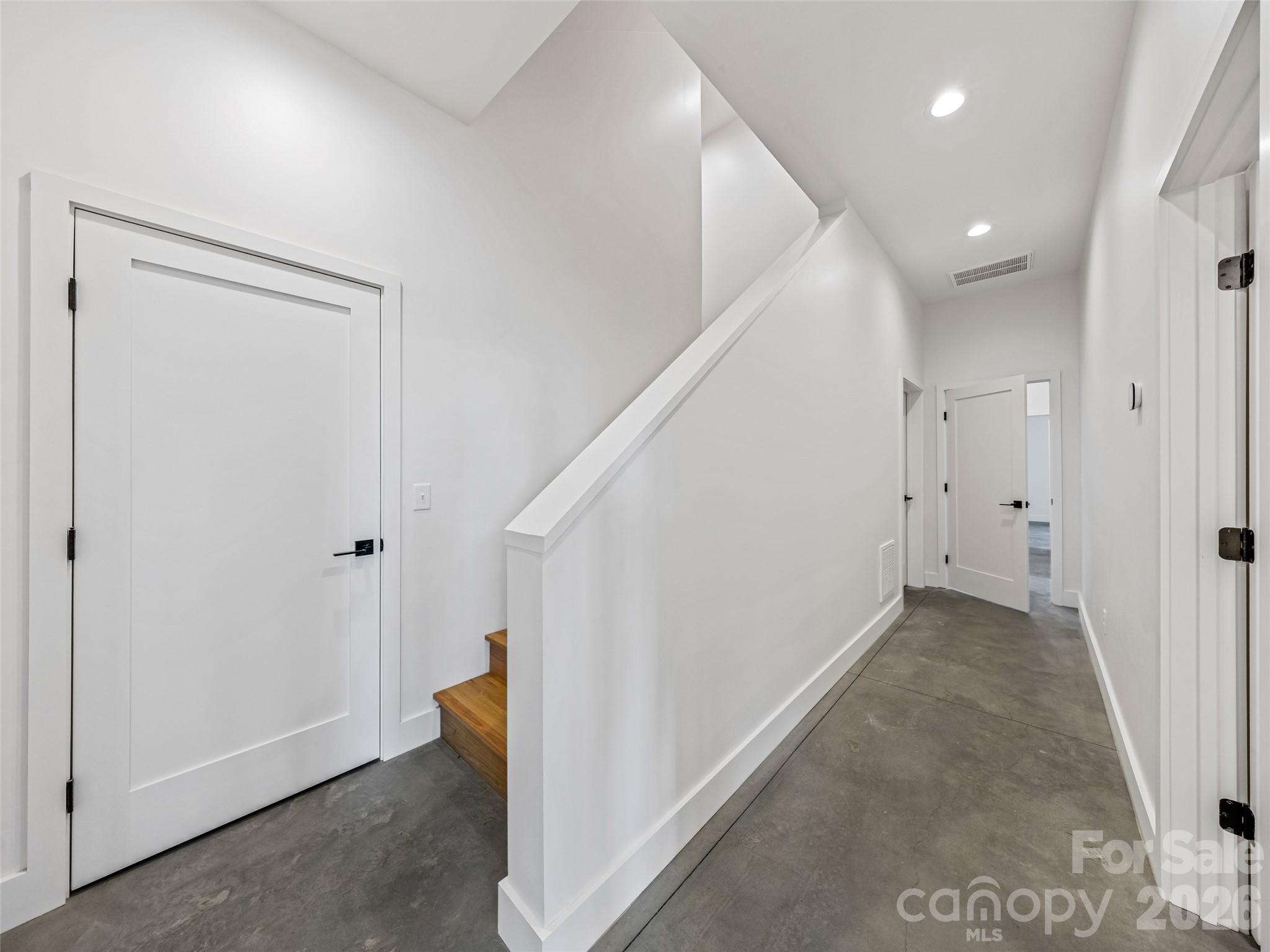 15 Laurel Ledge Way Property Photo 38