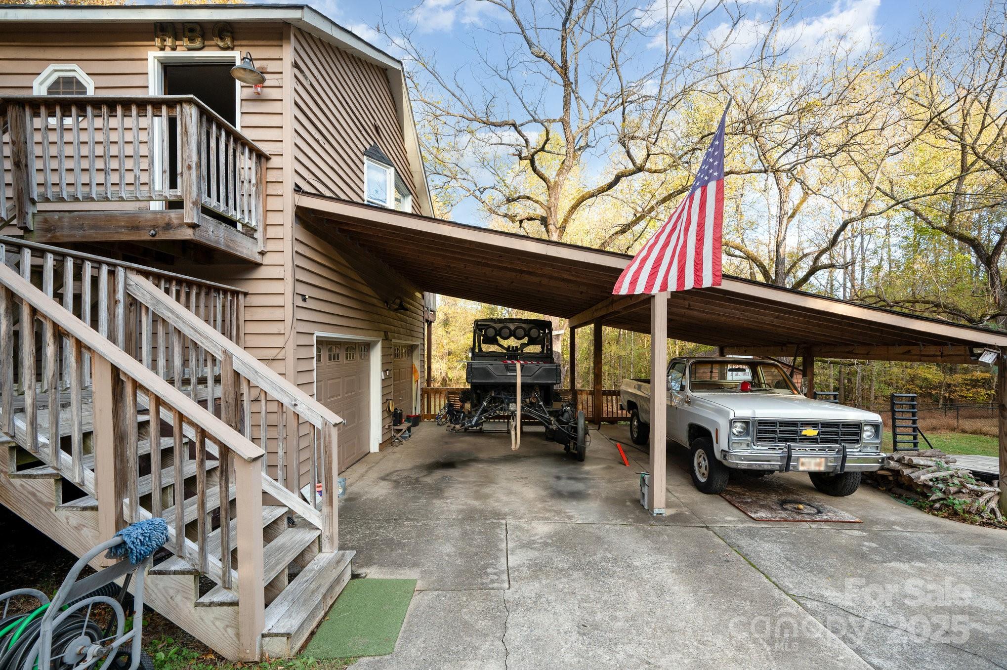 6013 Tall Tree Lane Property Photo 24
