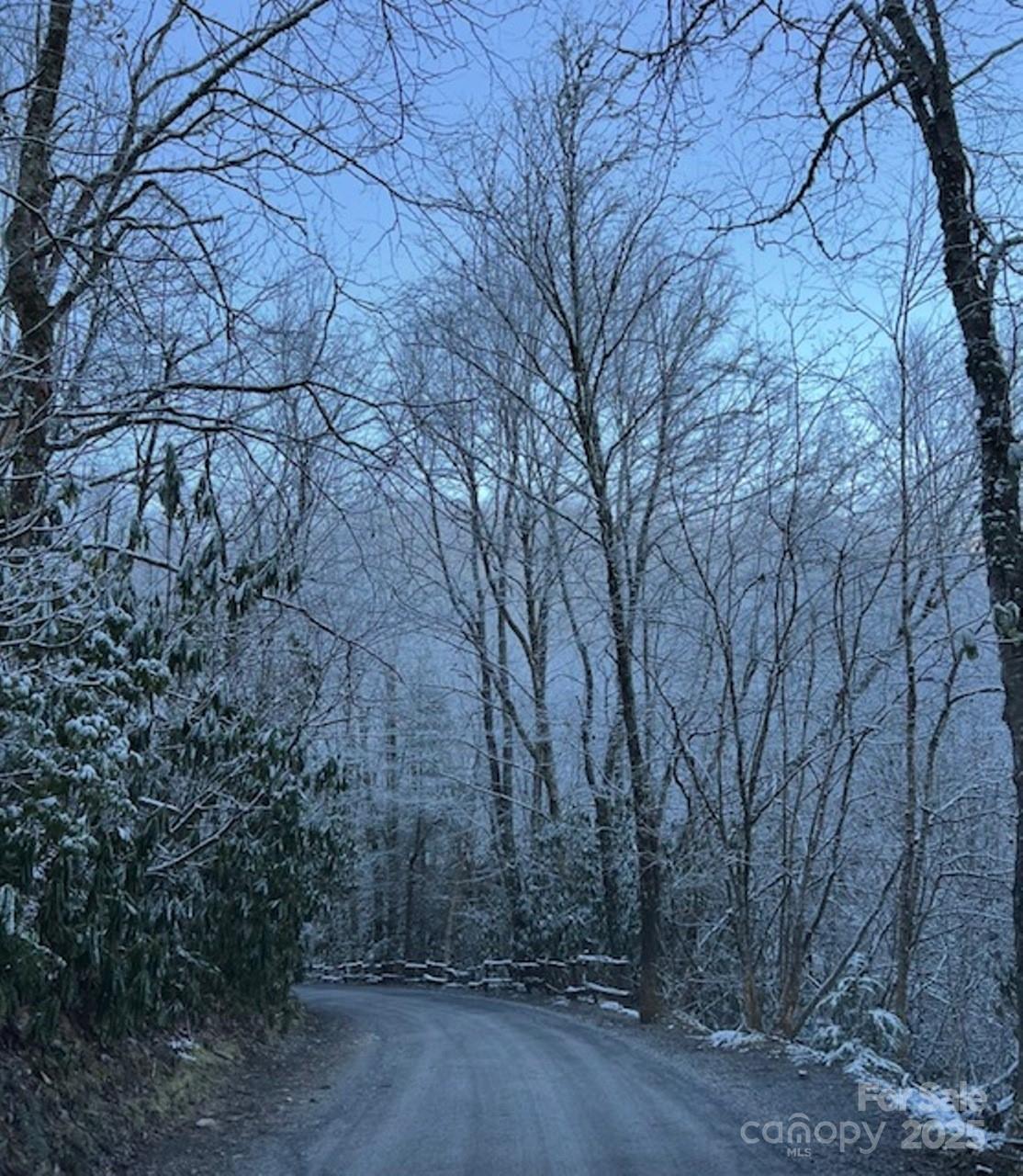 355 Moonshineholler Drive Property Photo 8