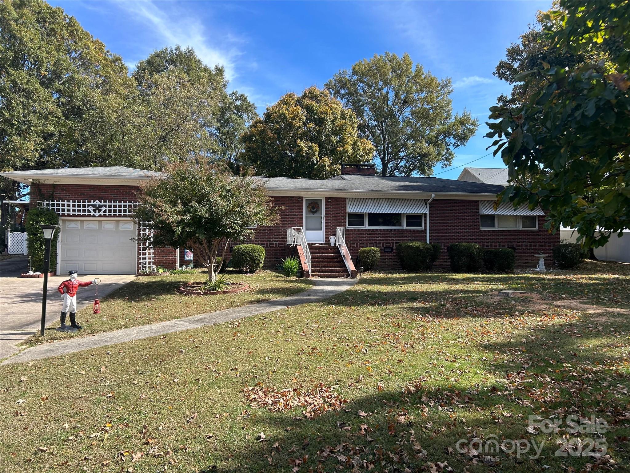 614 Smith Street Property Photo 1