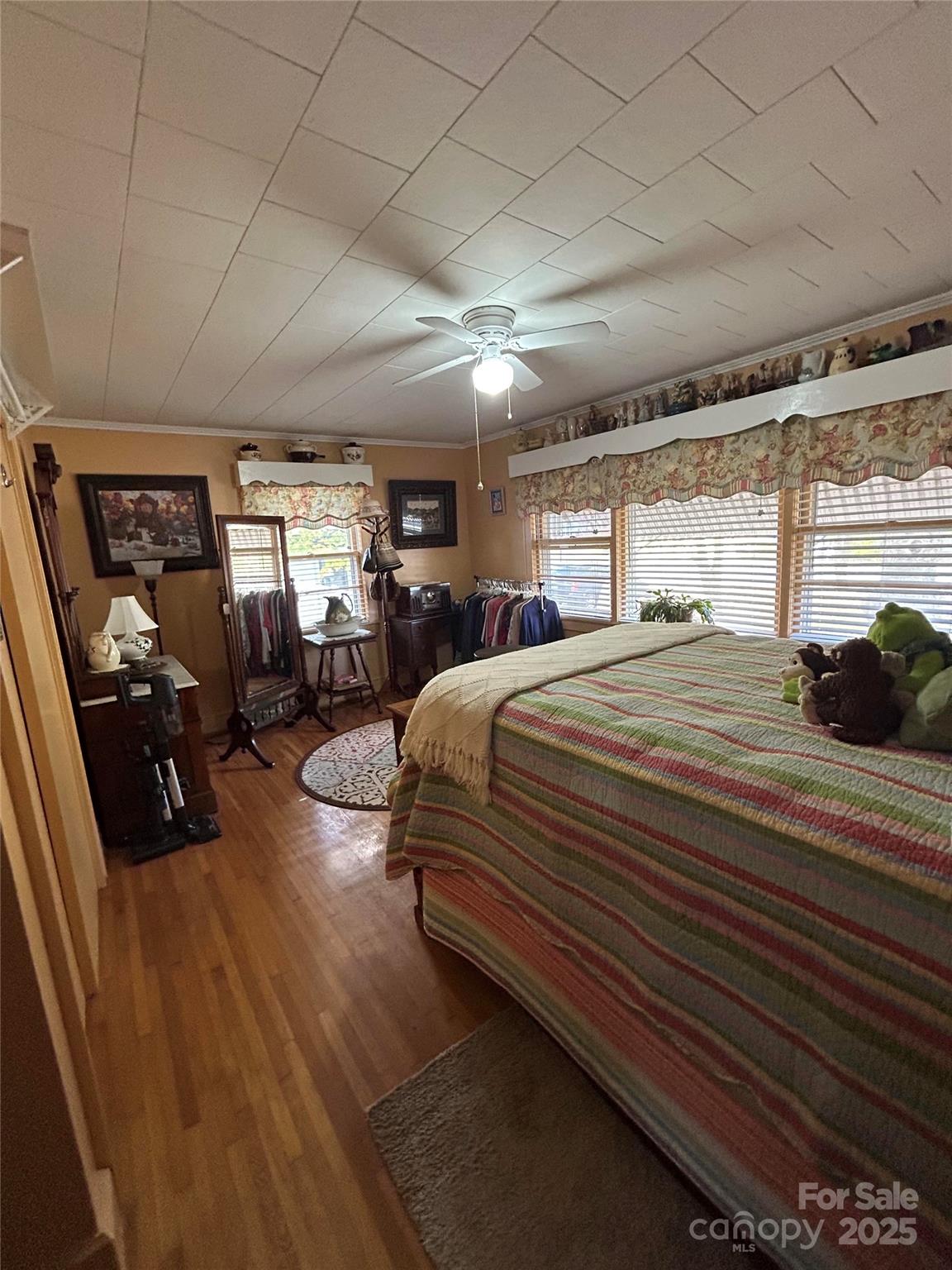 614 Smith Street Property Photo 13