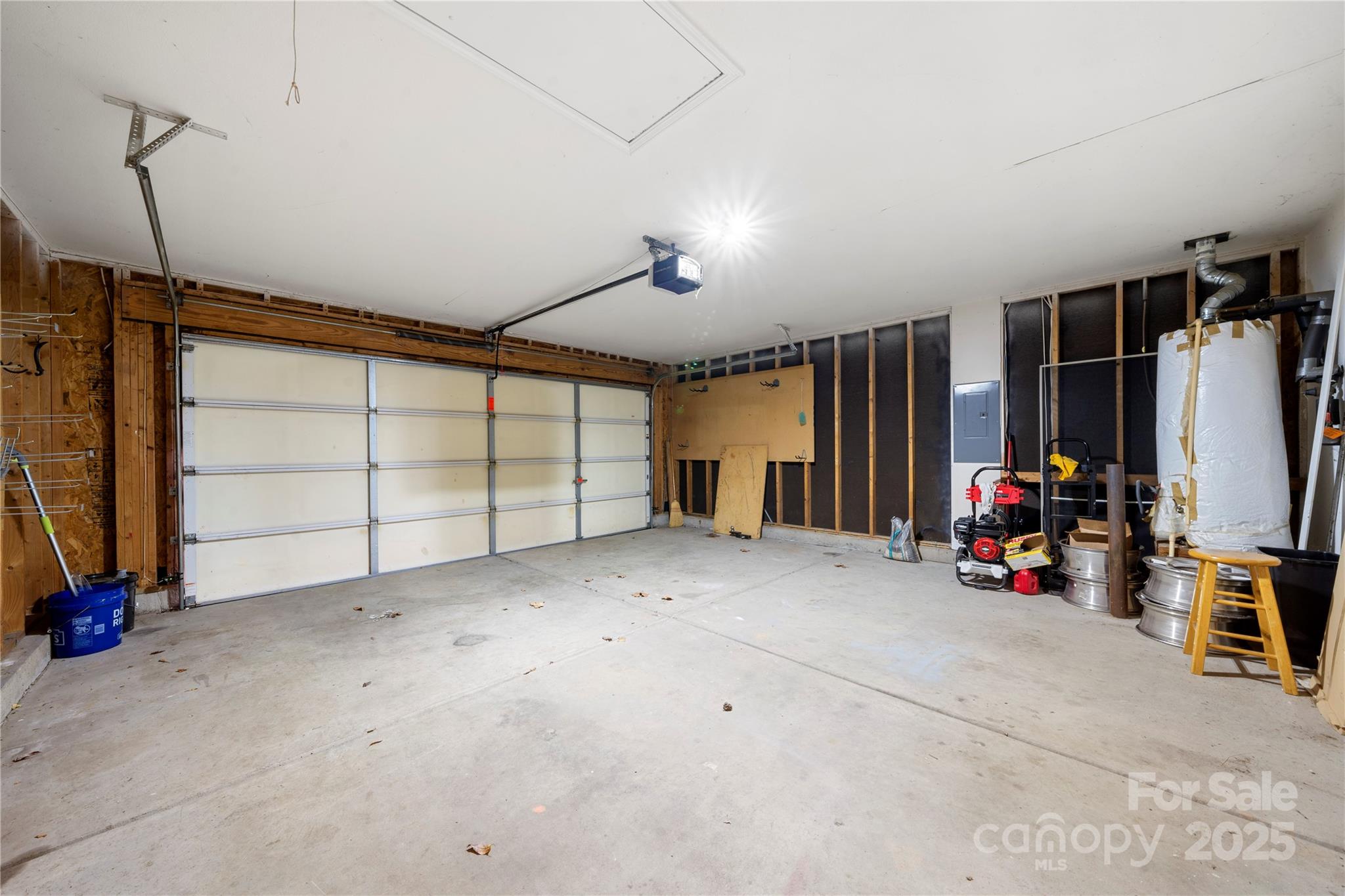 5704 Shining Oak Lane Property Photo 24