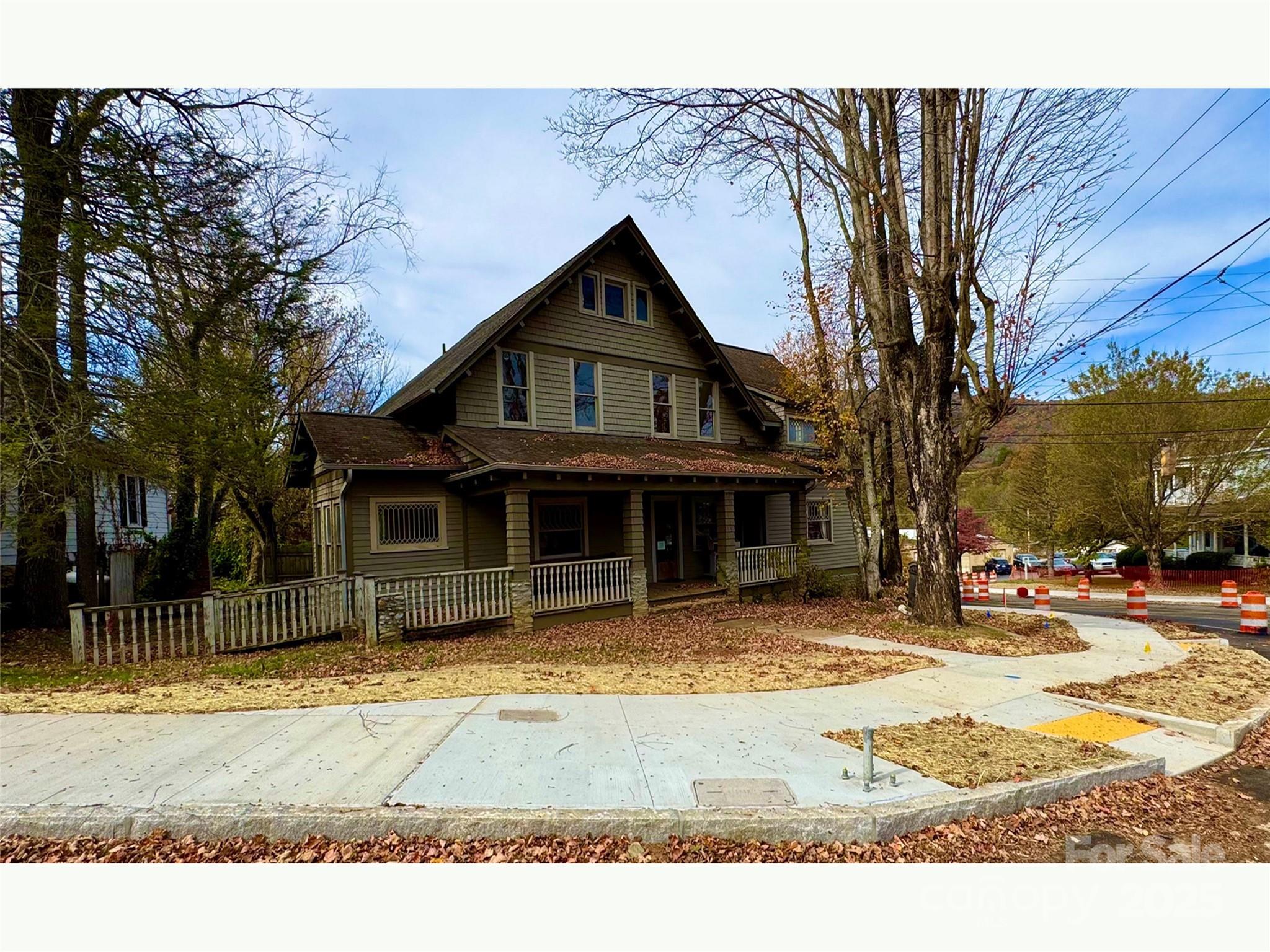 99 Walnut Street Property Photo 2
