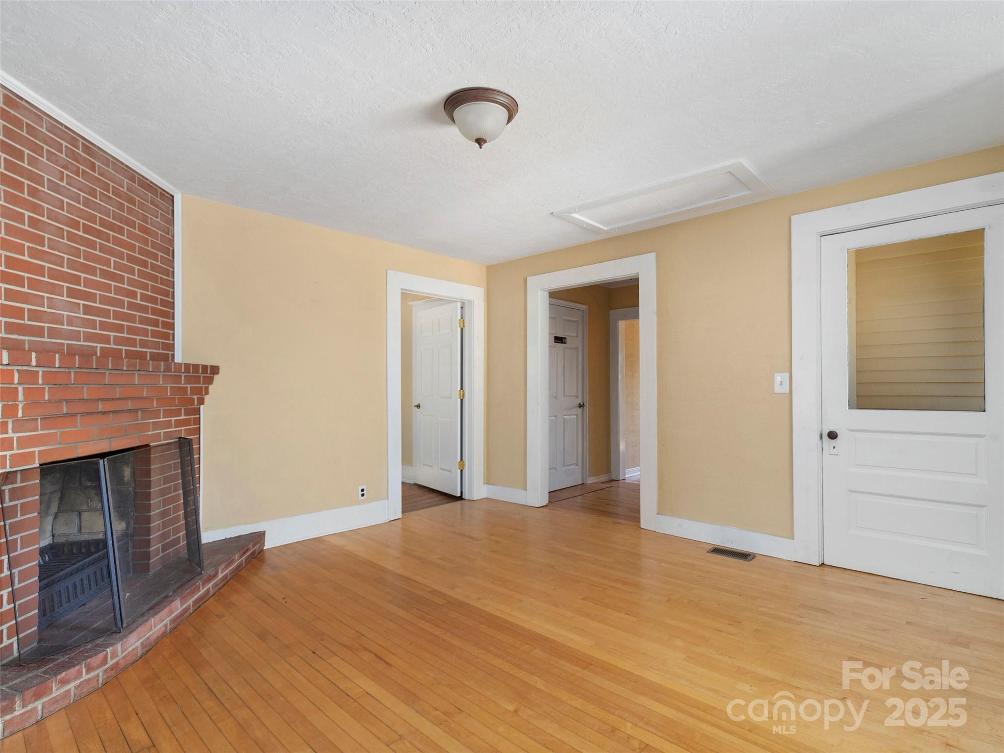 99 Walnut Street Property Photo 11