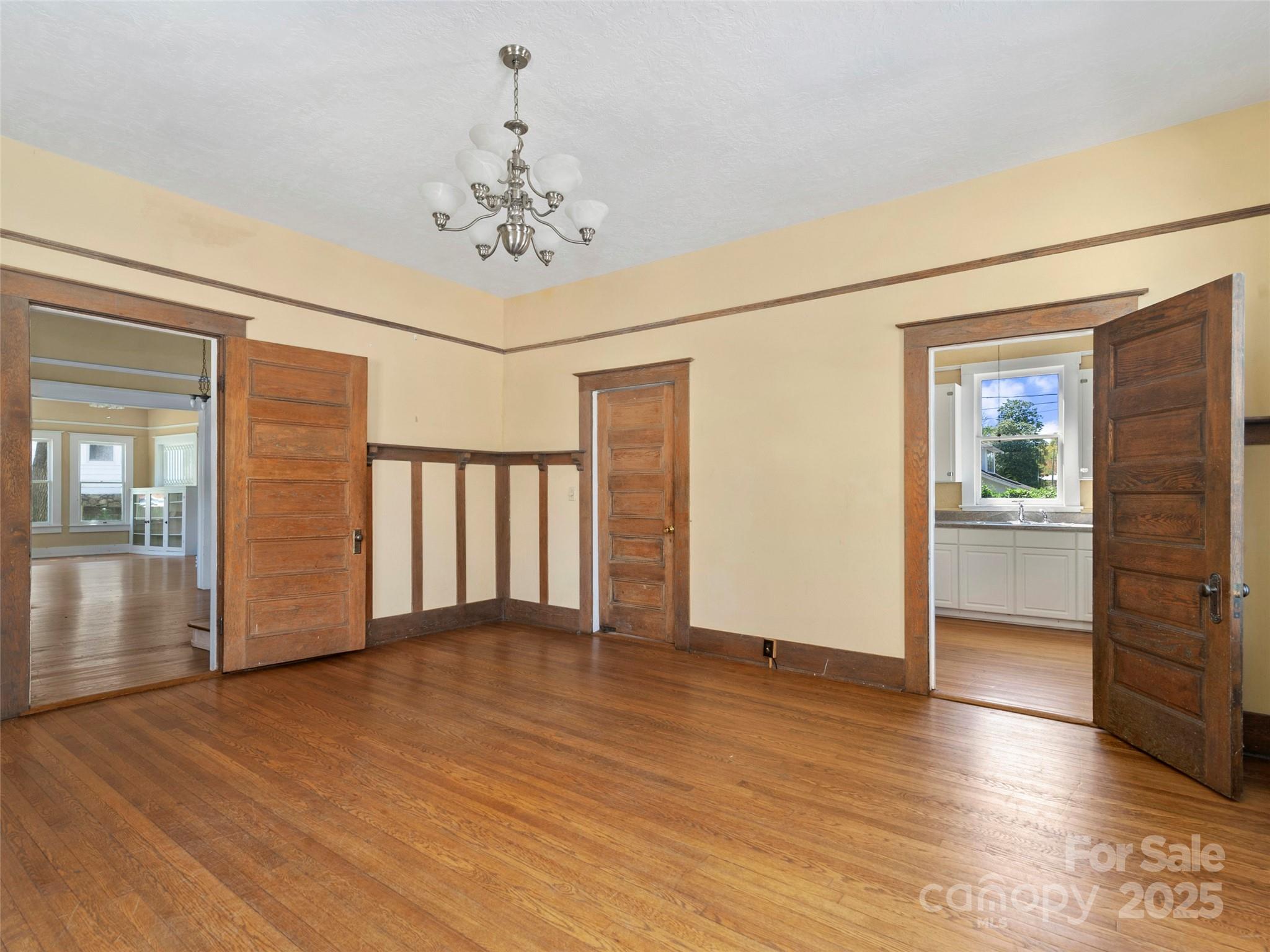 99 Walnut Street Property Photo 15