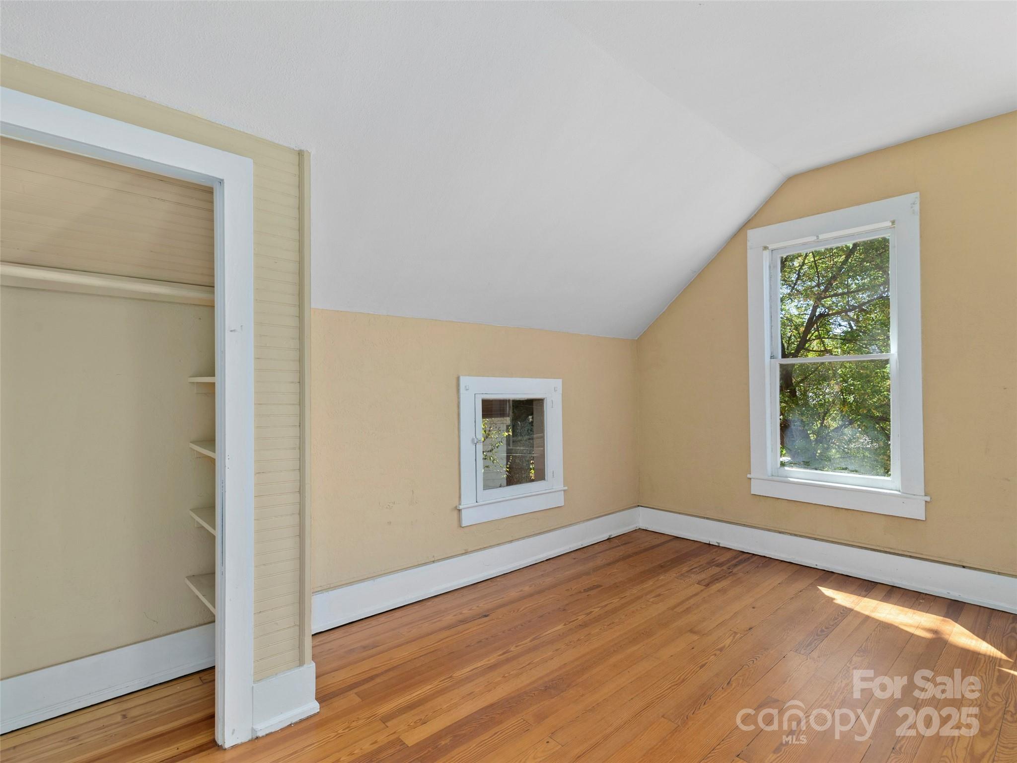 99 Walnut Street Property Photo 19