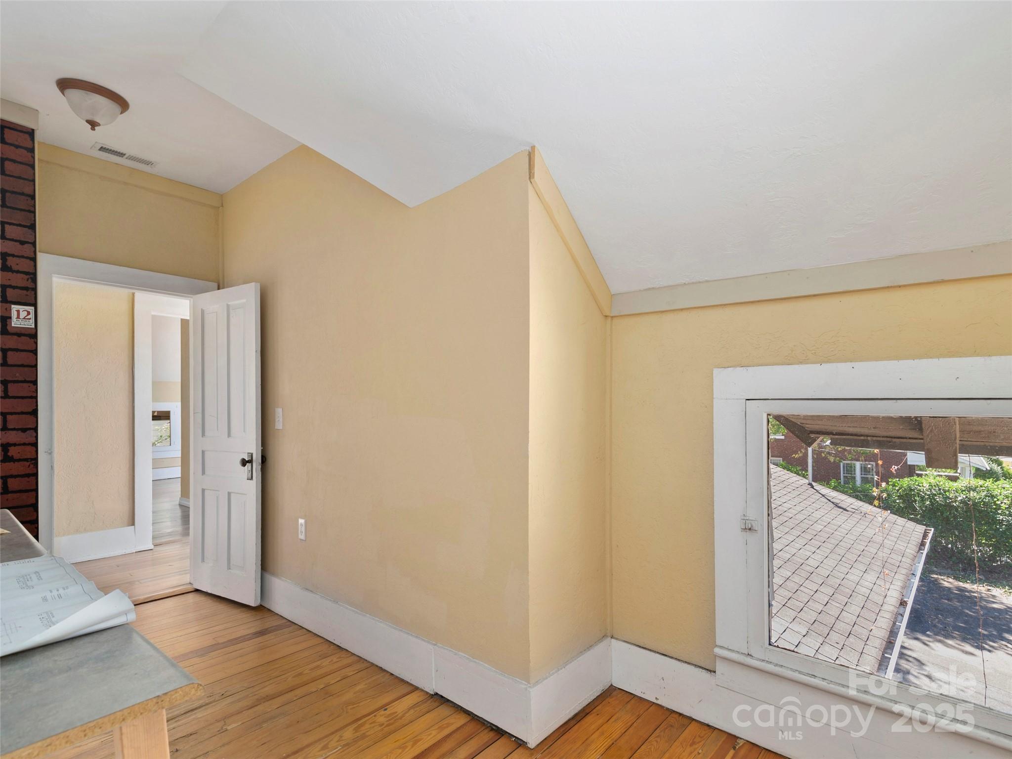 99 Walnut Street Property Photo 20