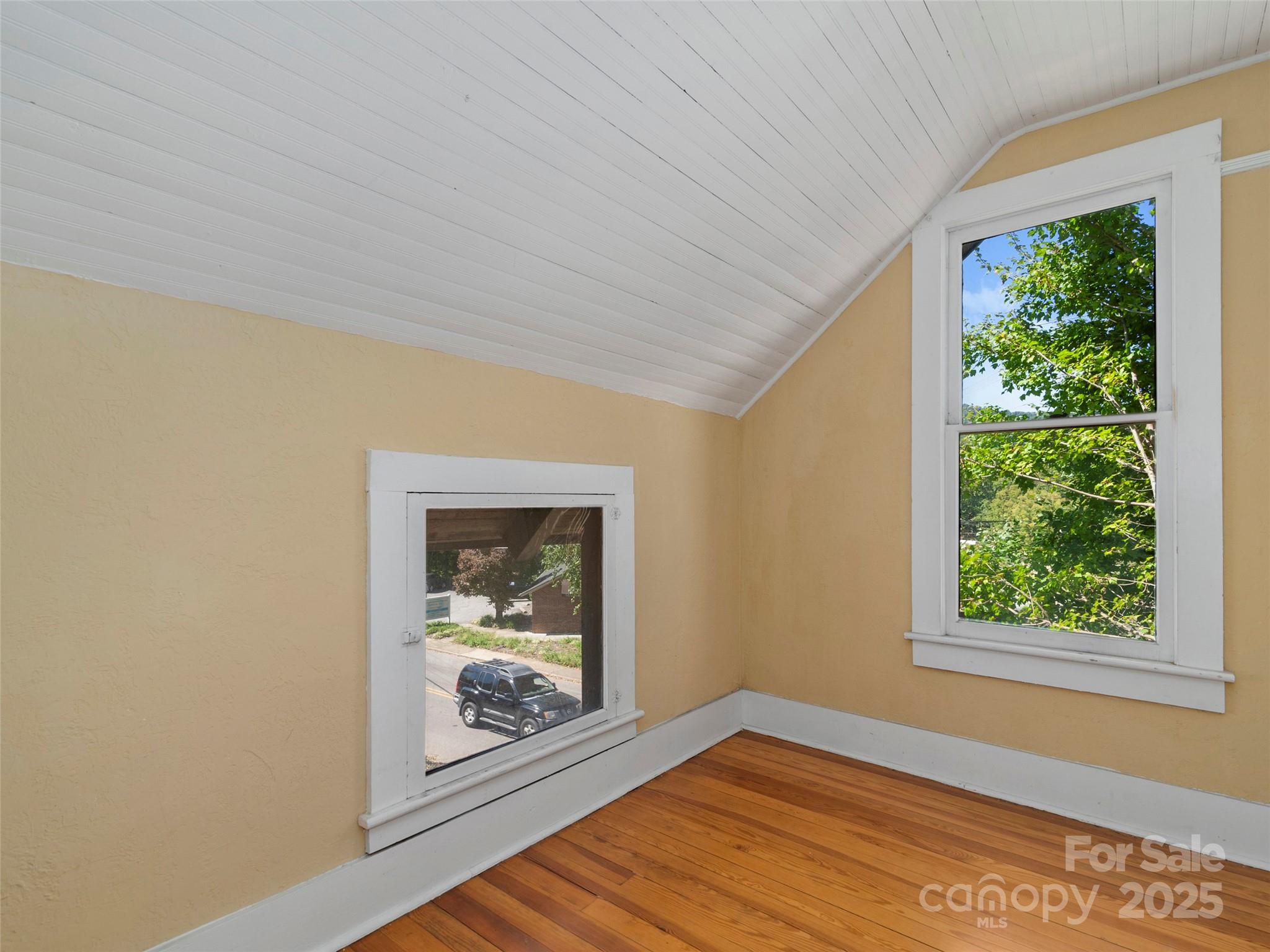 99 Walnut Street Property Photo 22