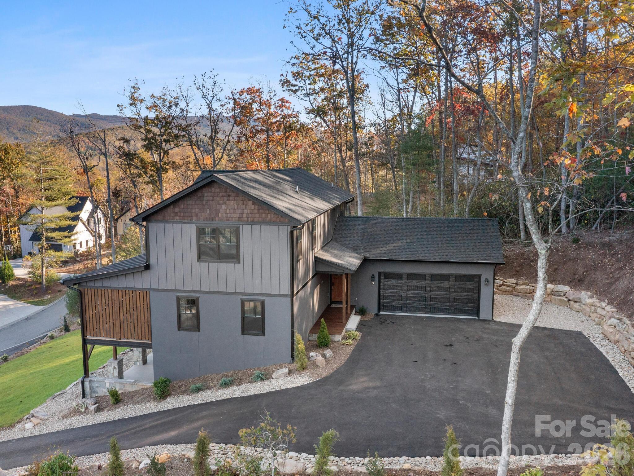 3 Erin Glen Court Property Photo 4